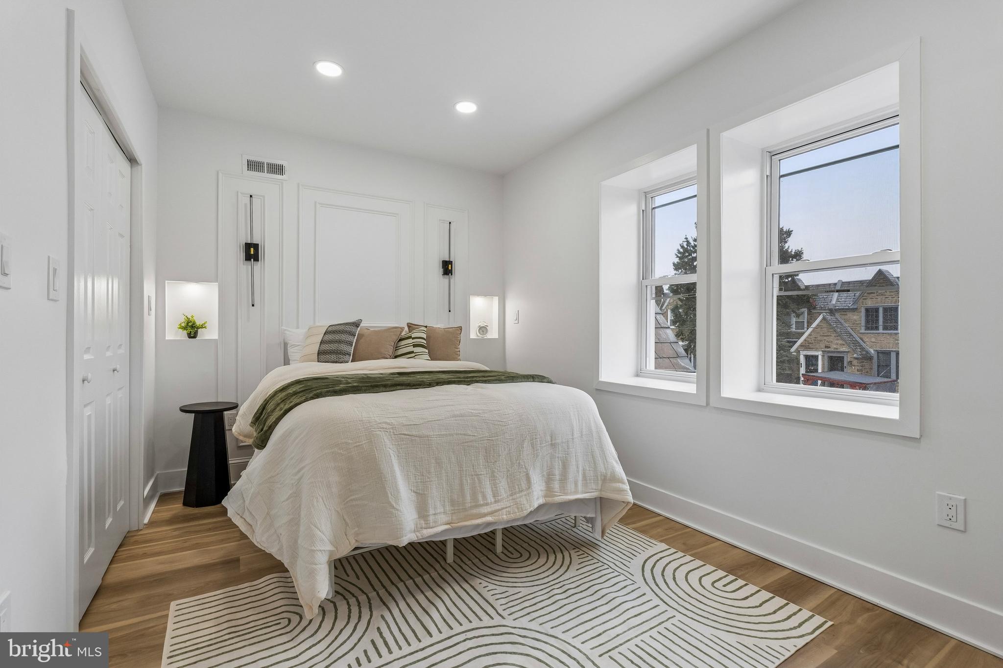 WEST OAK LANE - Residential