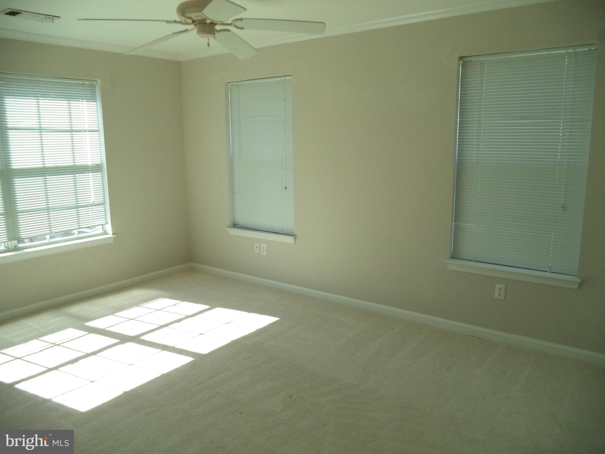 HUNTINGTON RUN - Residential Lease