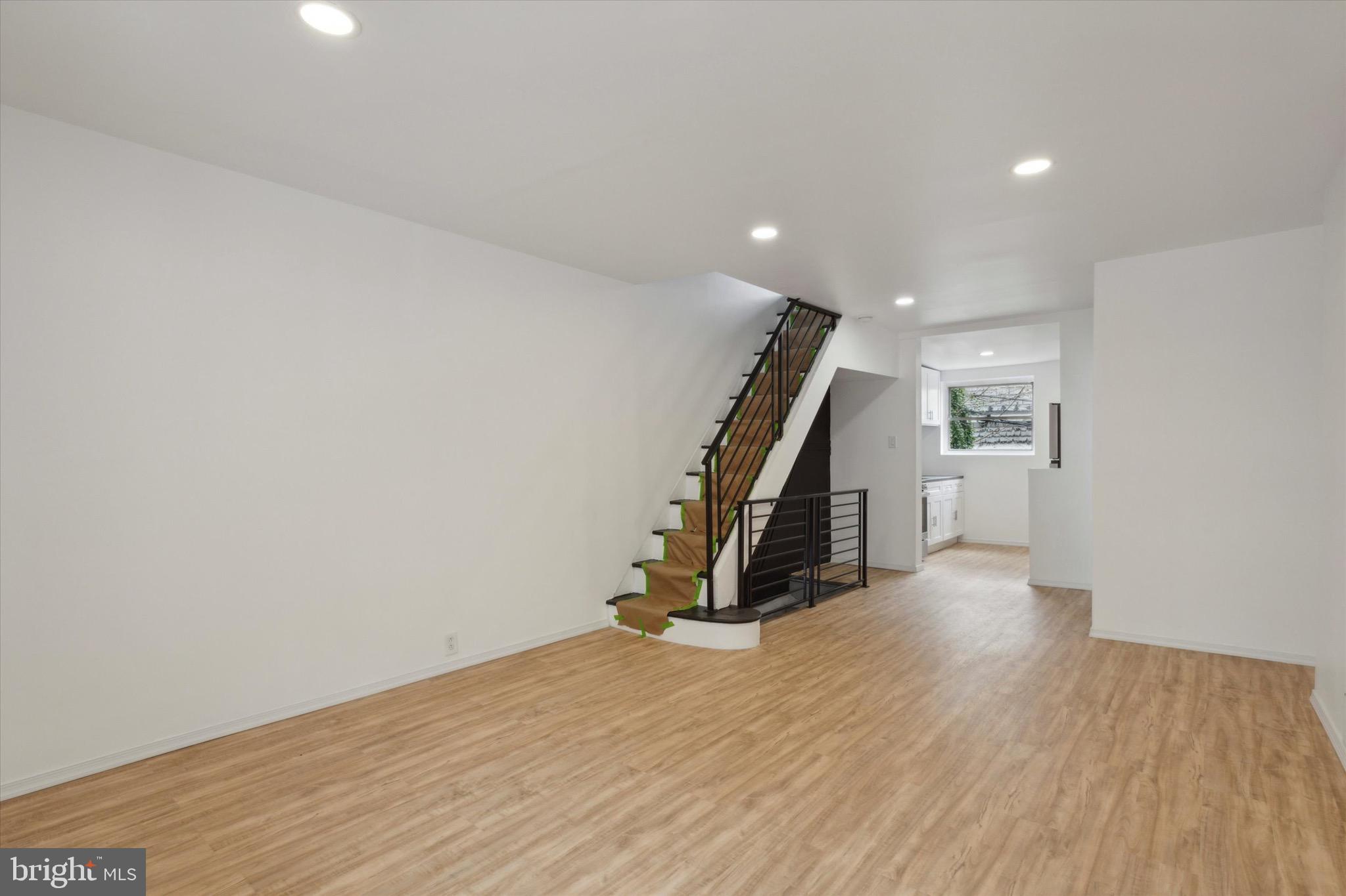 WEST PASSYUNK - Residential