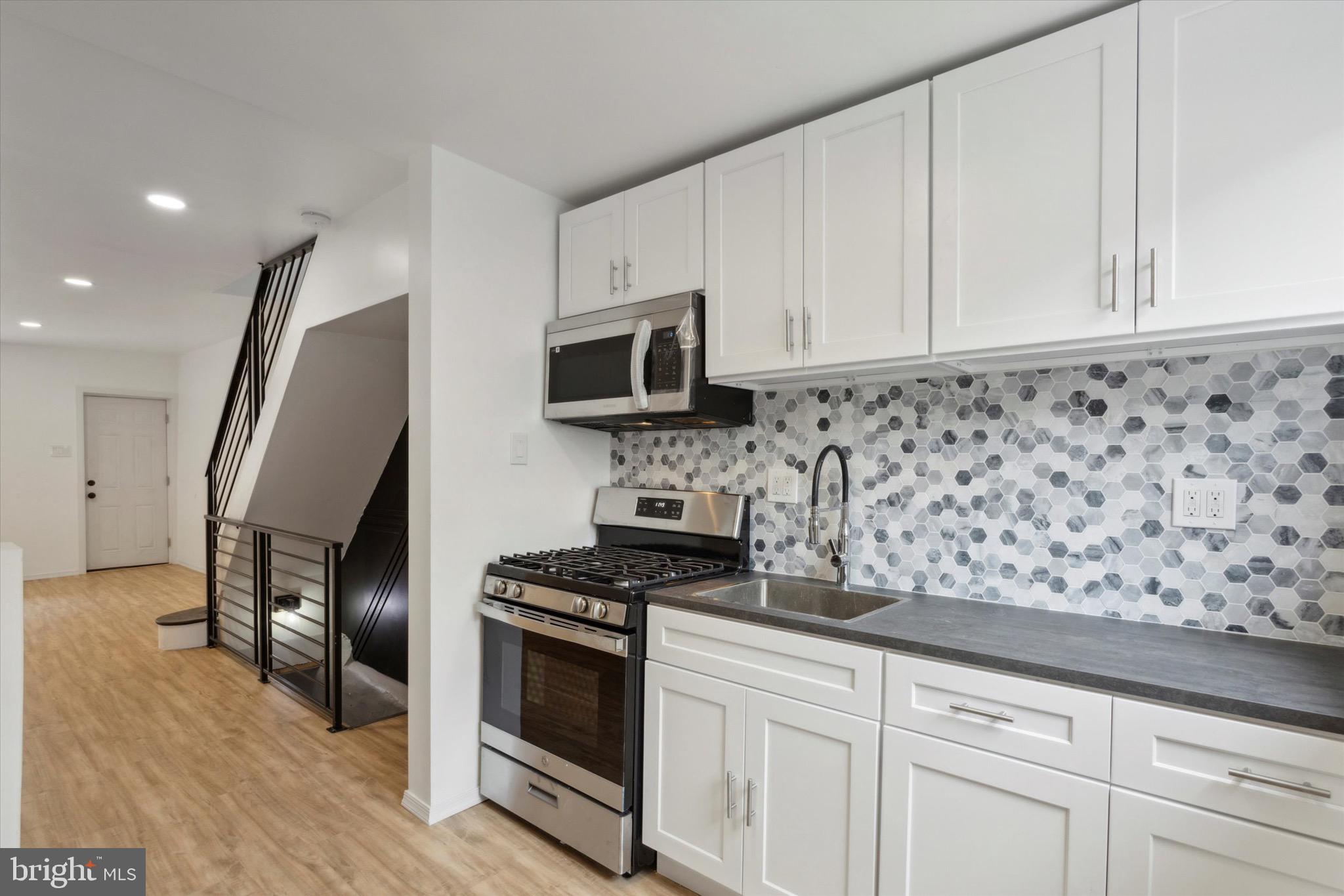 WEST PASSYUNK - Residential