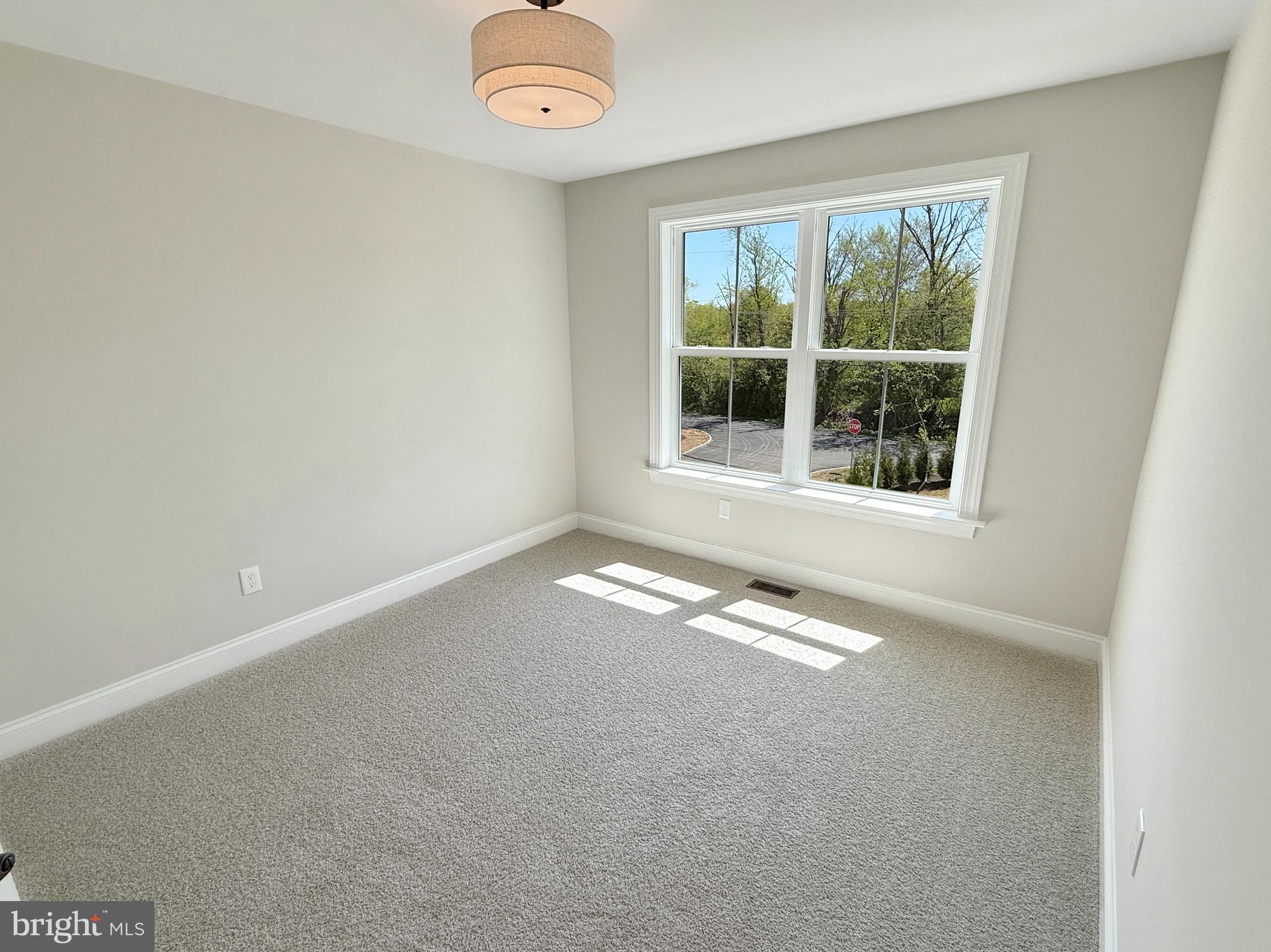 NON AVAILABLE - Residential