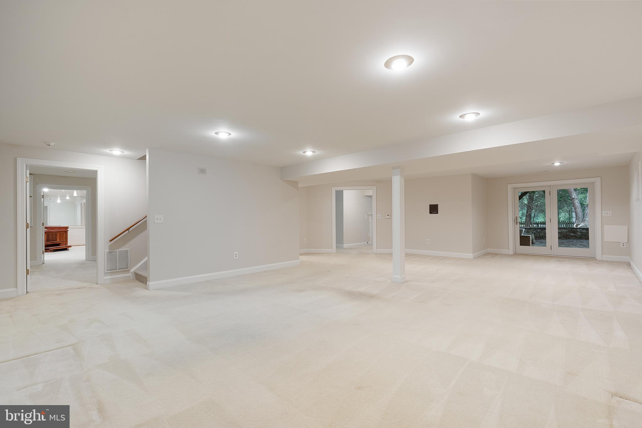 WOODLAND FALLS - Residential