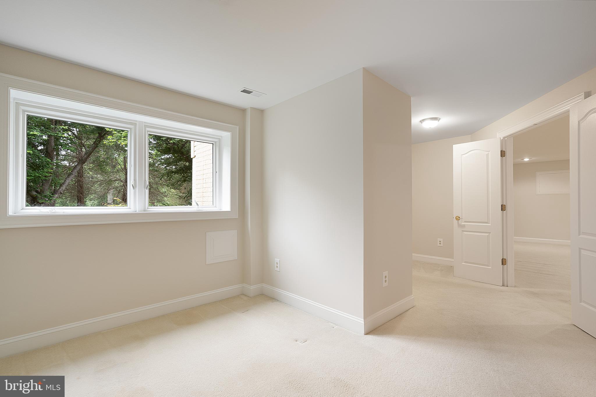 WOODLAND FALLS - Residential