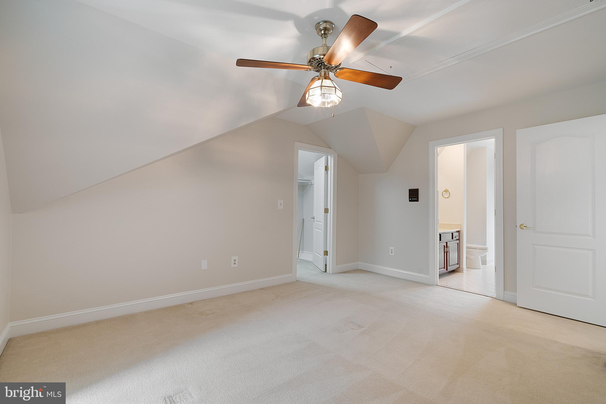 WOODLAND FALLS - Residential