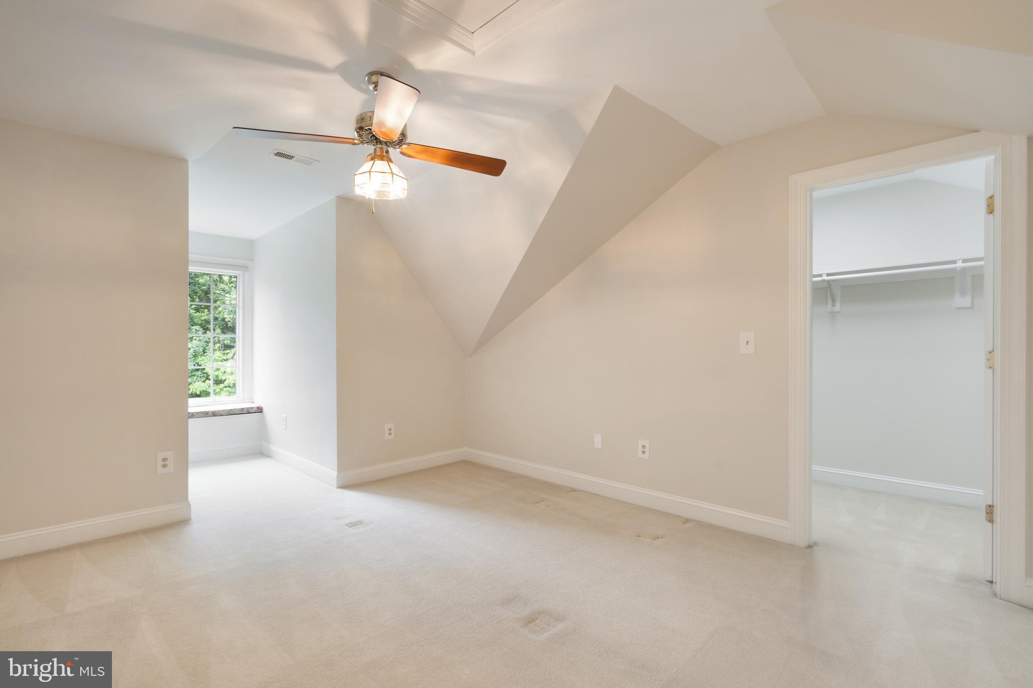 WOODLAND FALLS - Residential