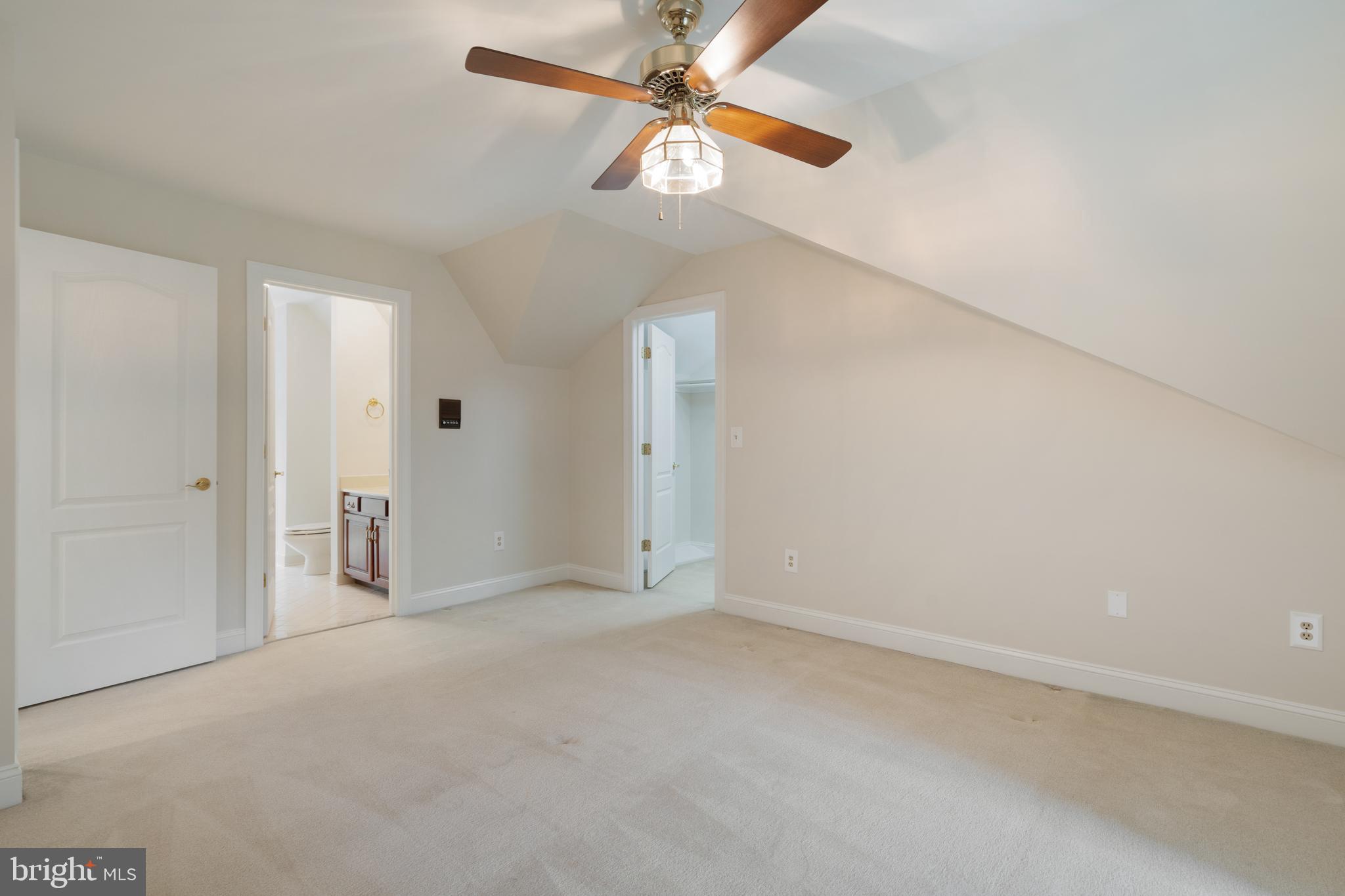 WOODLAND FALLS - Residential