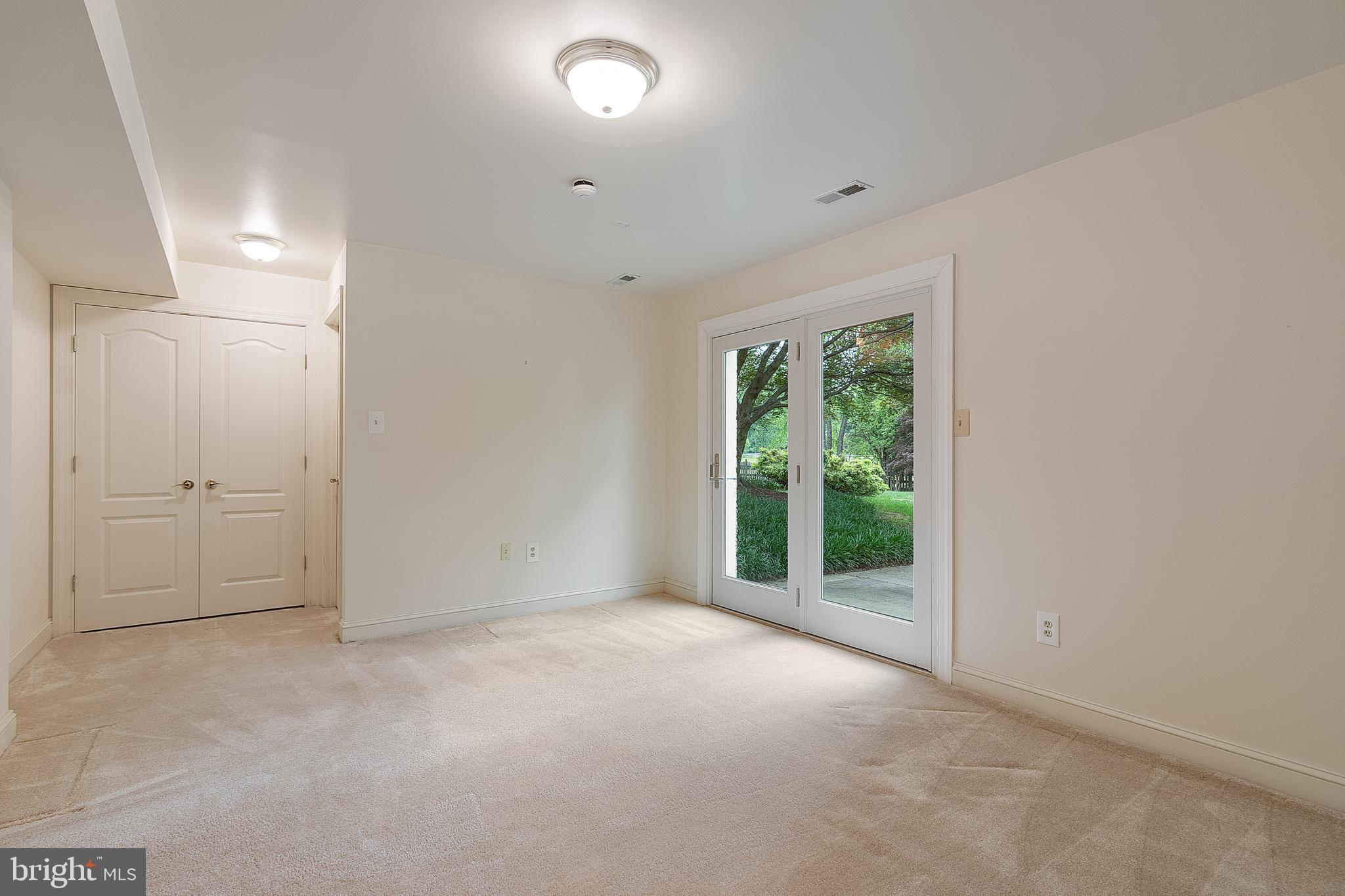 WOODLAND FALLS - Residential