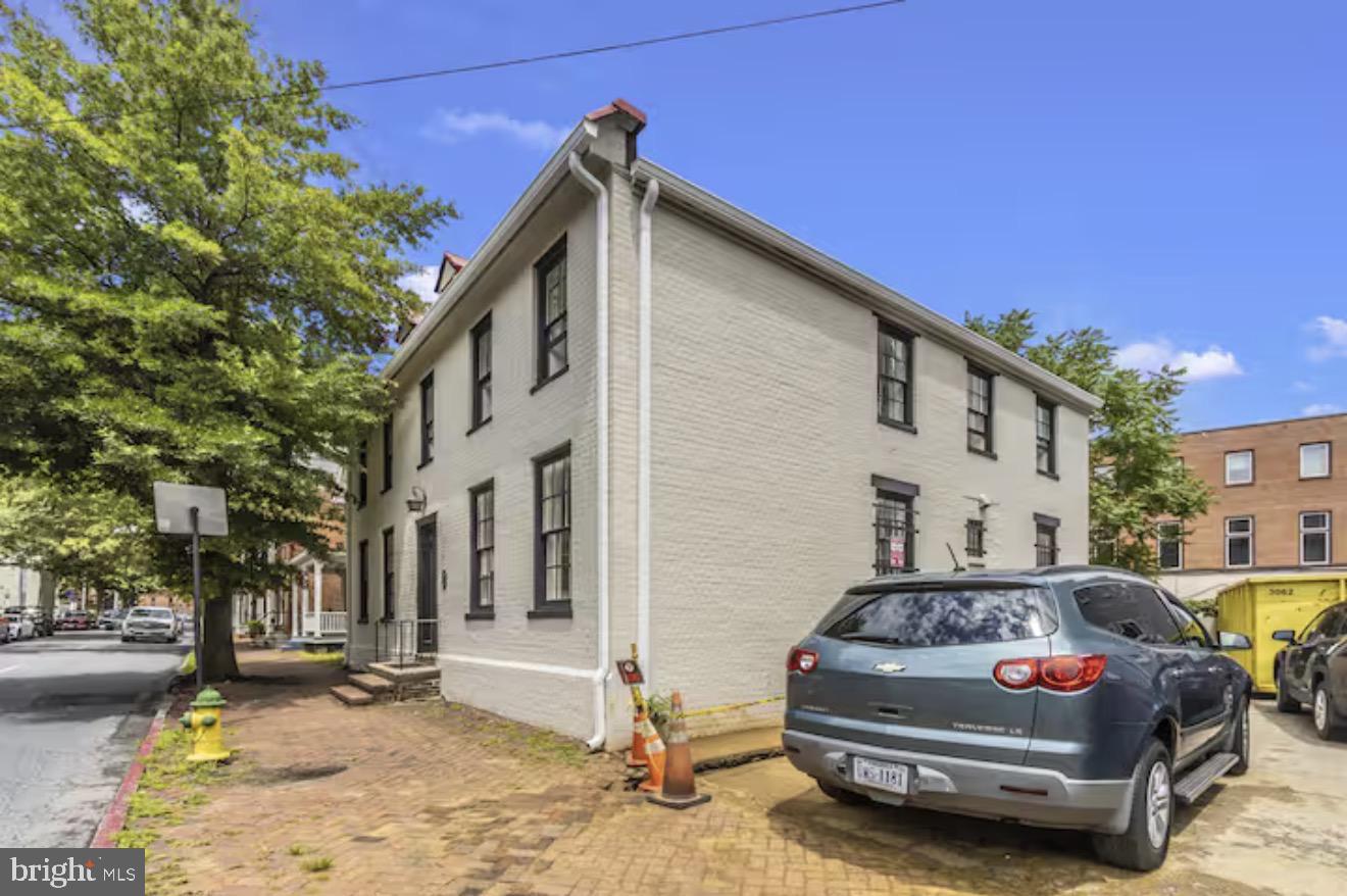 HISTORIC DISTRICT - Residential