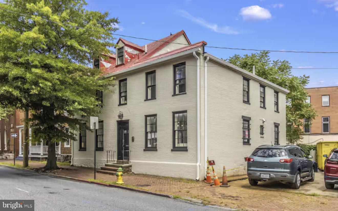 HISTORIC DISTRICT - Residential