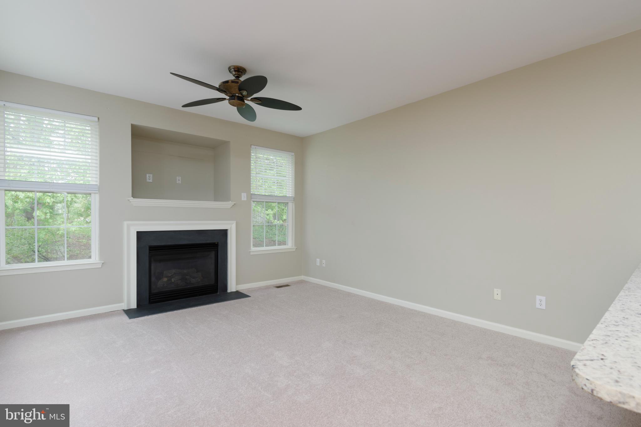 SCHOOLHOUSE LANE - Residential