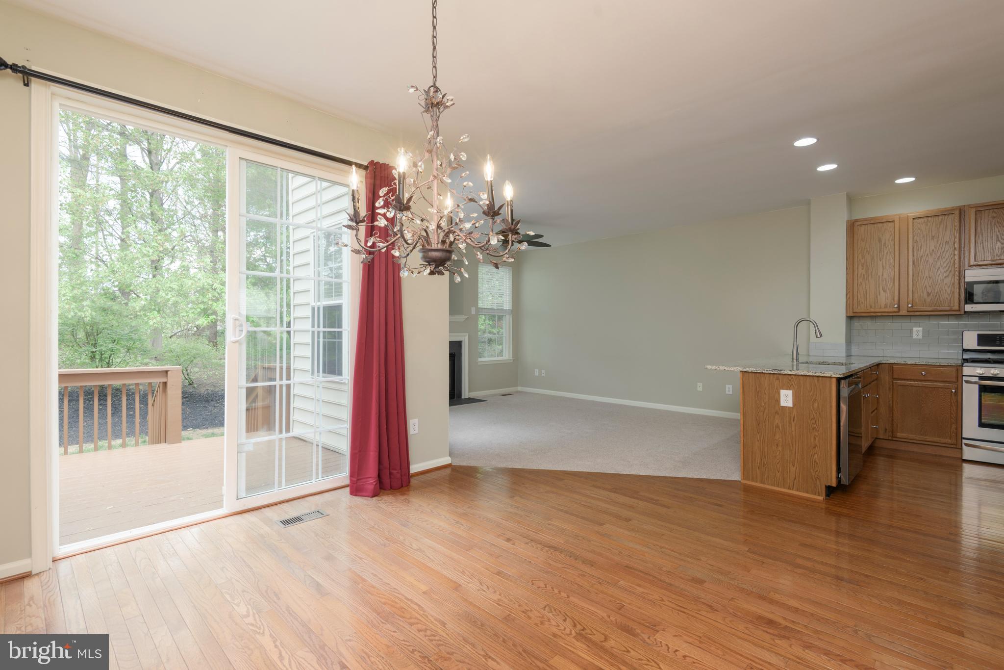 SCHOOLHOUSE LANE - Residential