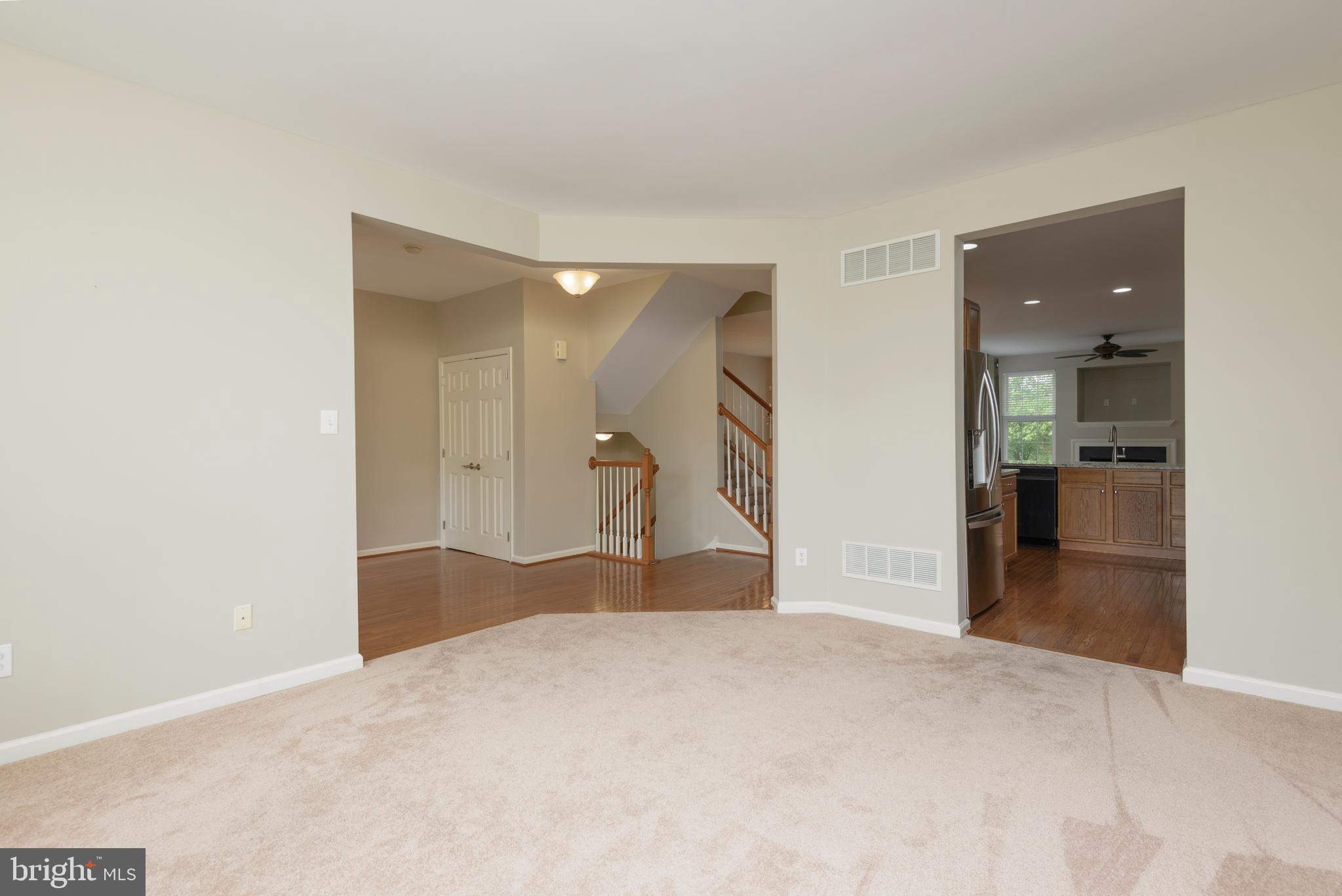 SCHOOLHOUSE LANE - Residential