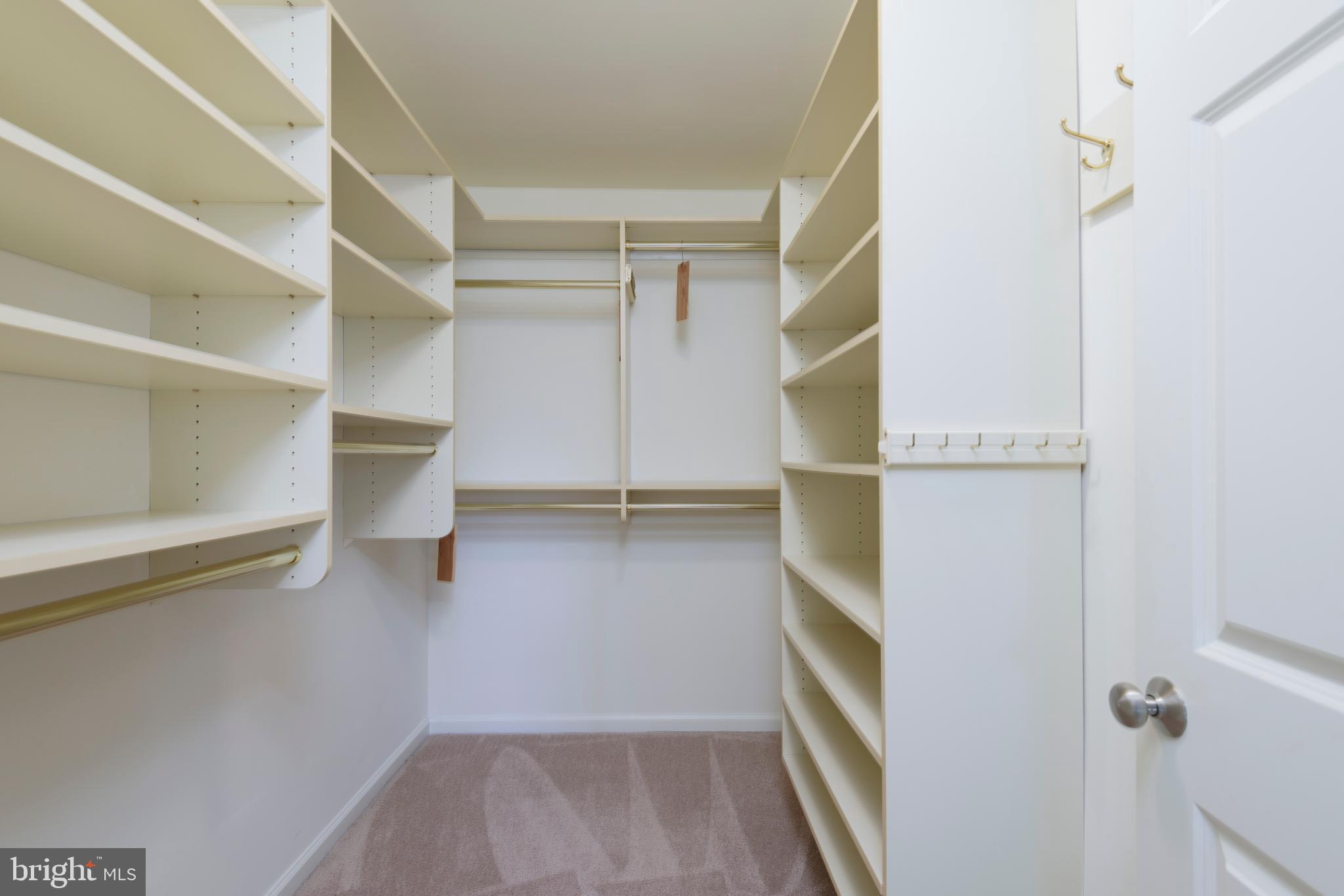 SCHOOLHOUSE LANE - Residential