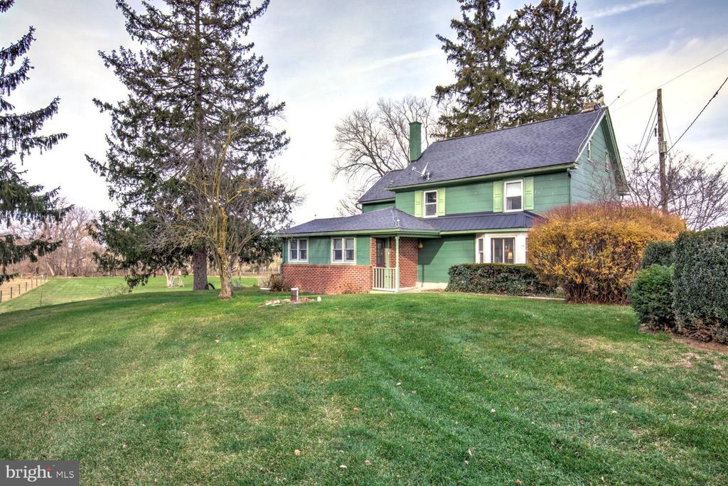 Photo of 44 Frogtown Road, PARADISE, PA 17562 (MLS # PALA2082176)