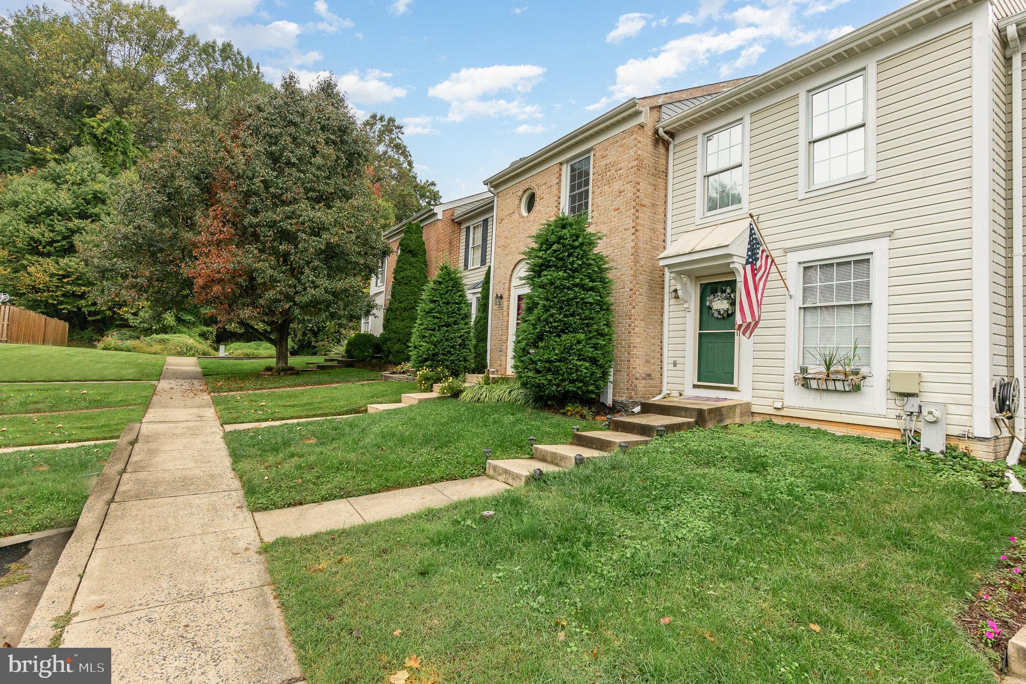 LAUREL WOODS - Residential