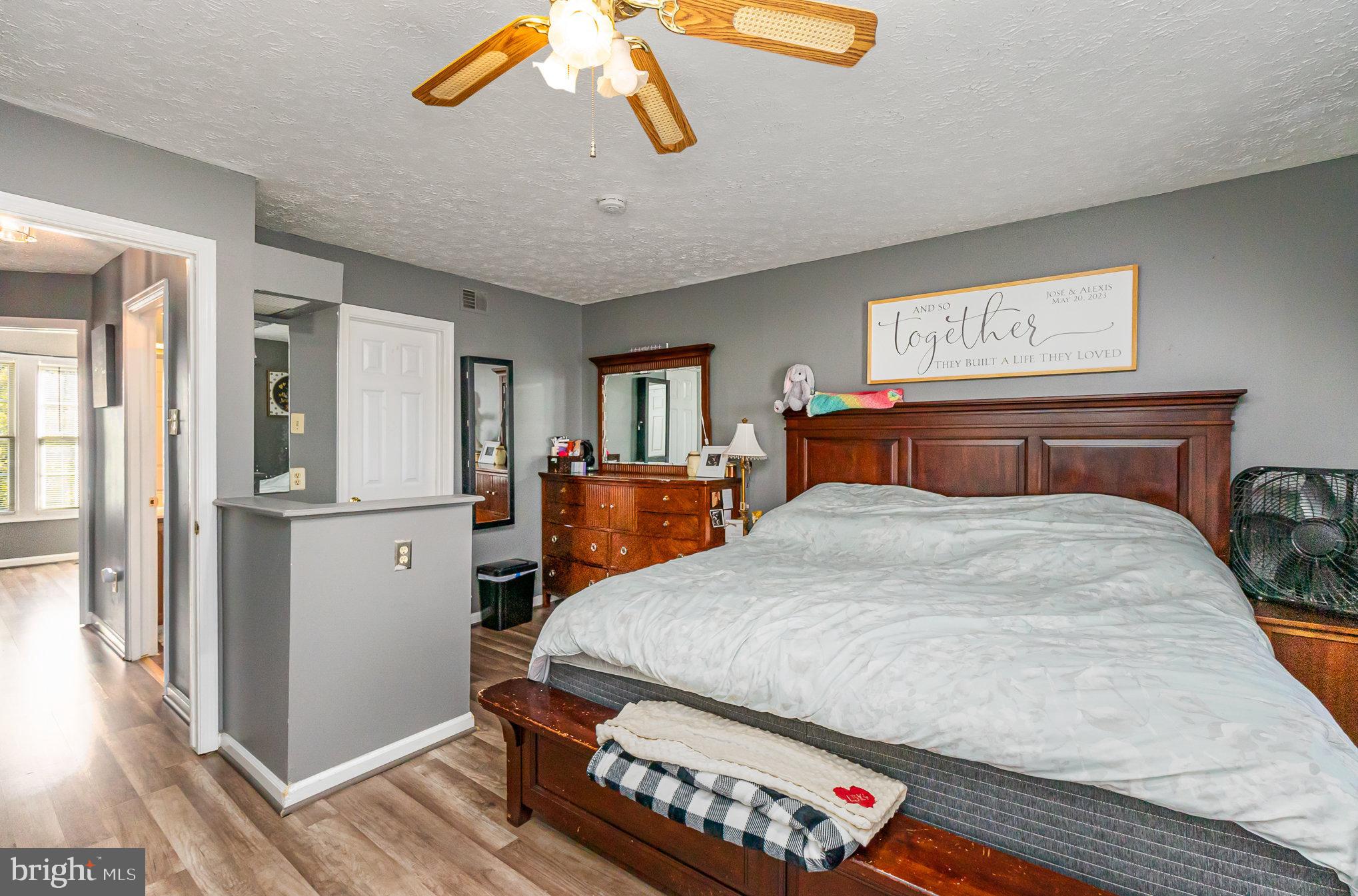 LAUREL WOODS - Residential