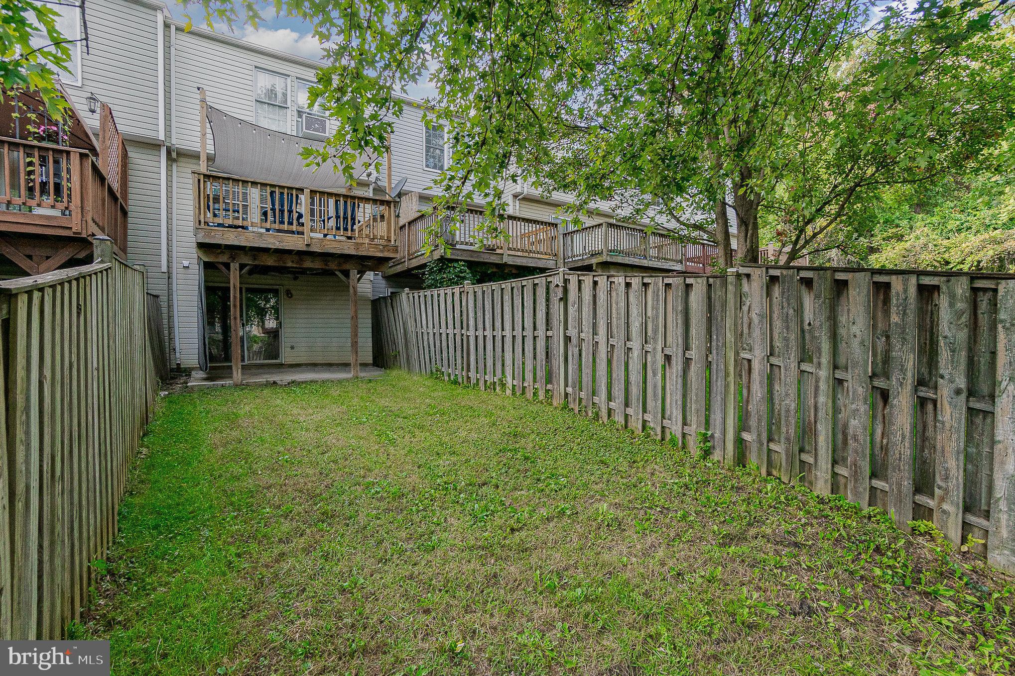 LAUREL WOODS - Residential