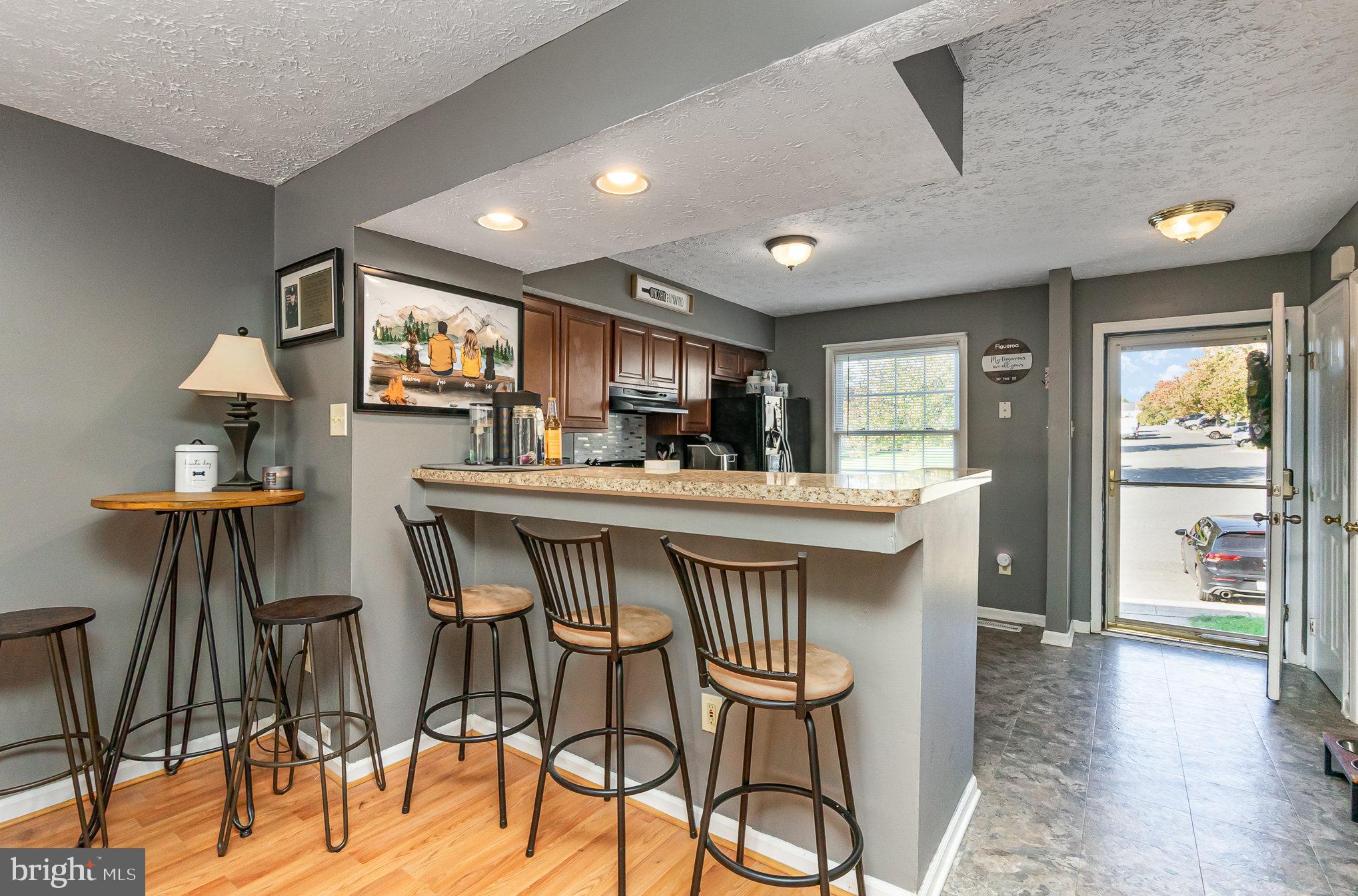 LAUREL WOODS - Residential