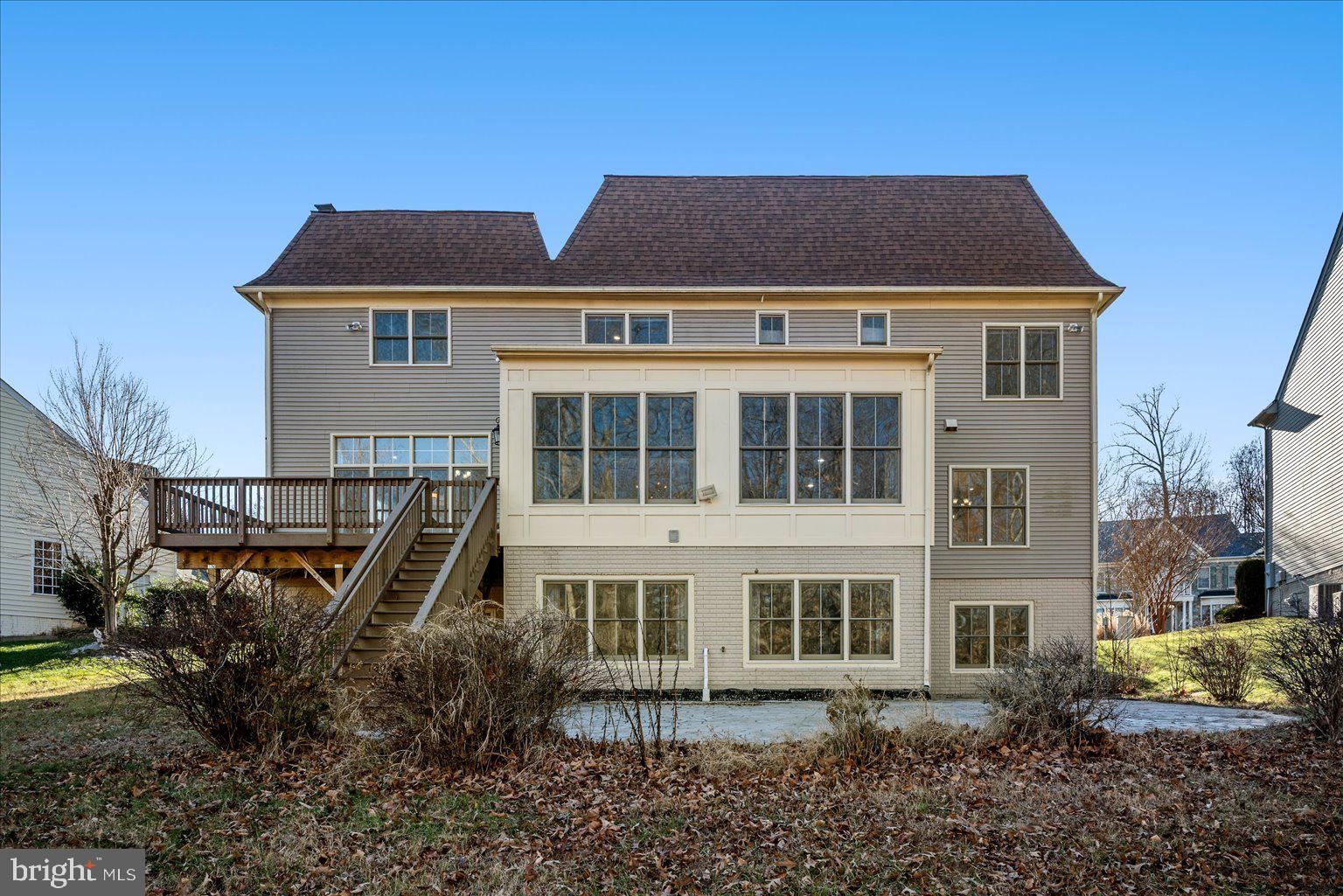 STONEWALL MANOR - Residential