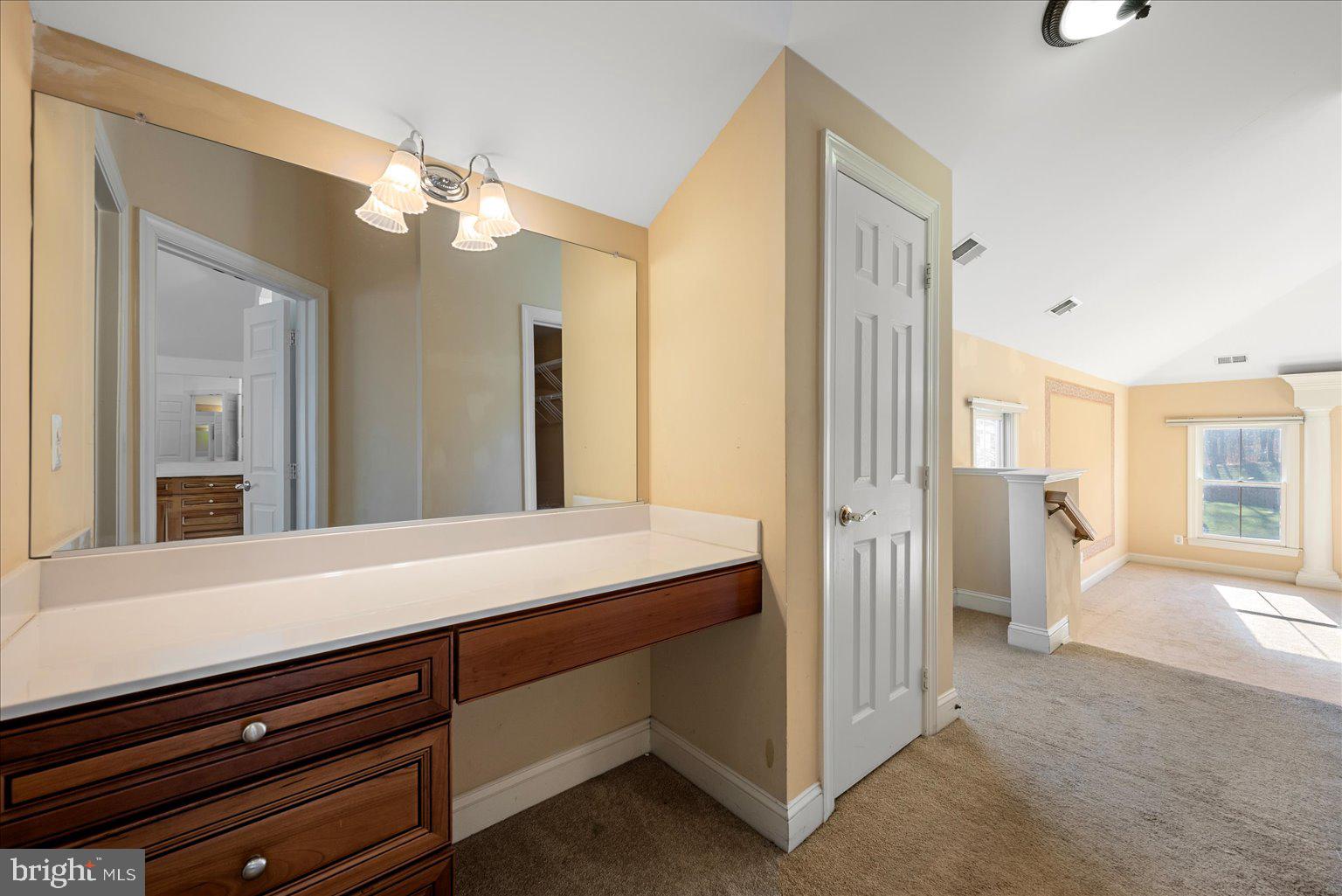 STONEWALL MANOR - Residential