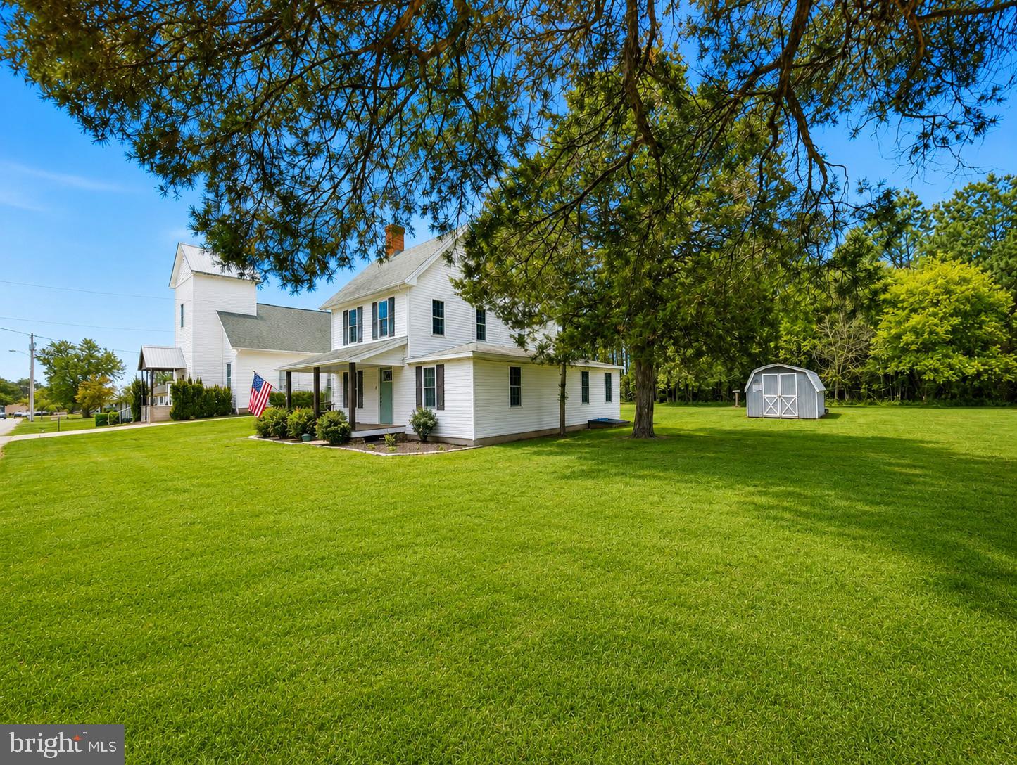 413 RAILROAD AVENUE