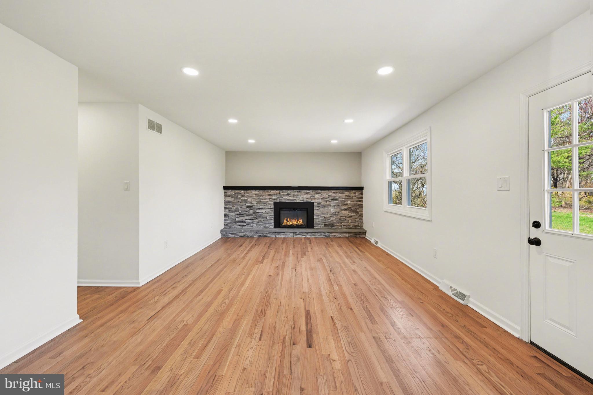 HUNTER VILLA - Residential