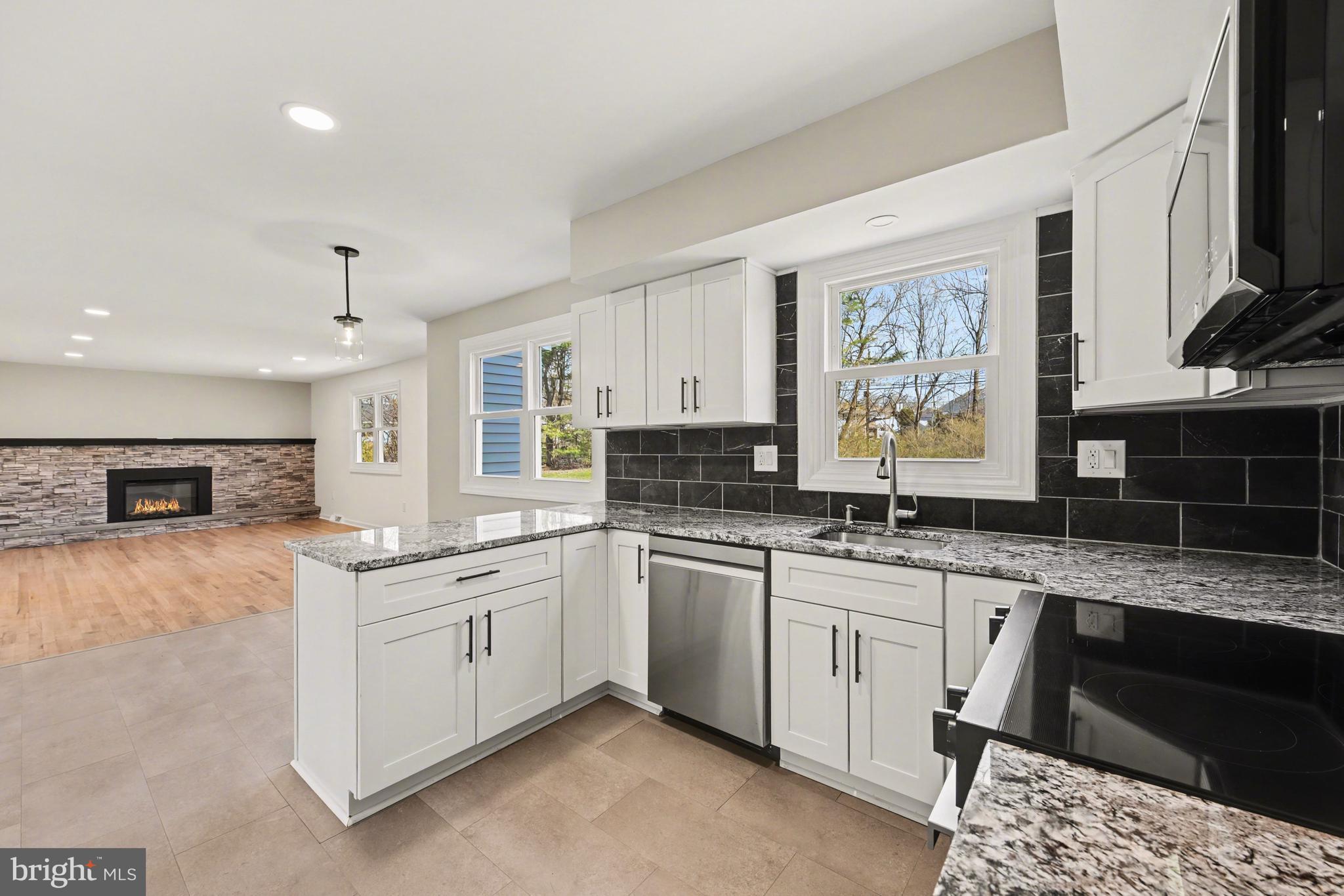 HUNTER VILLA - Residential