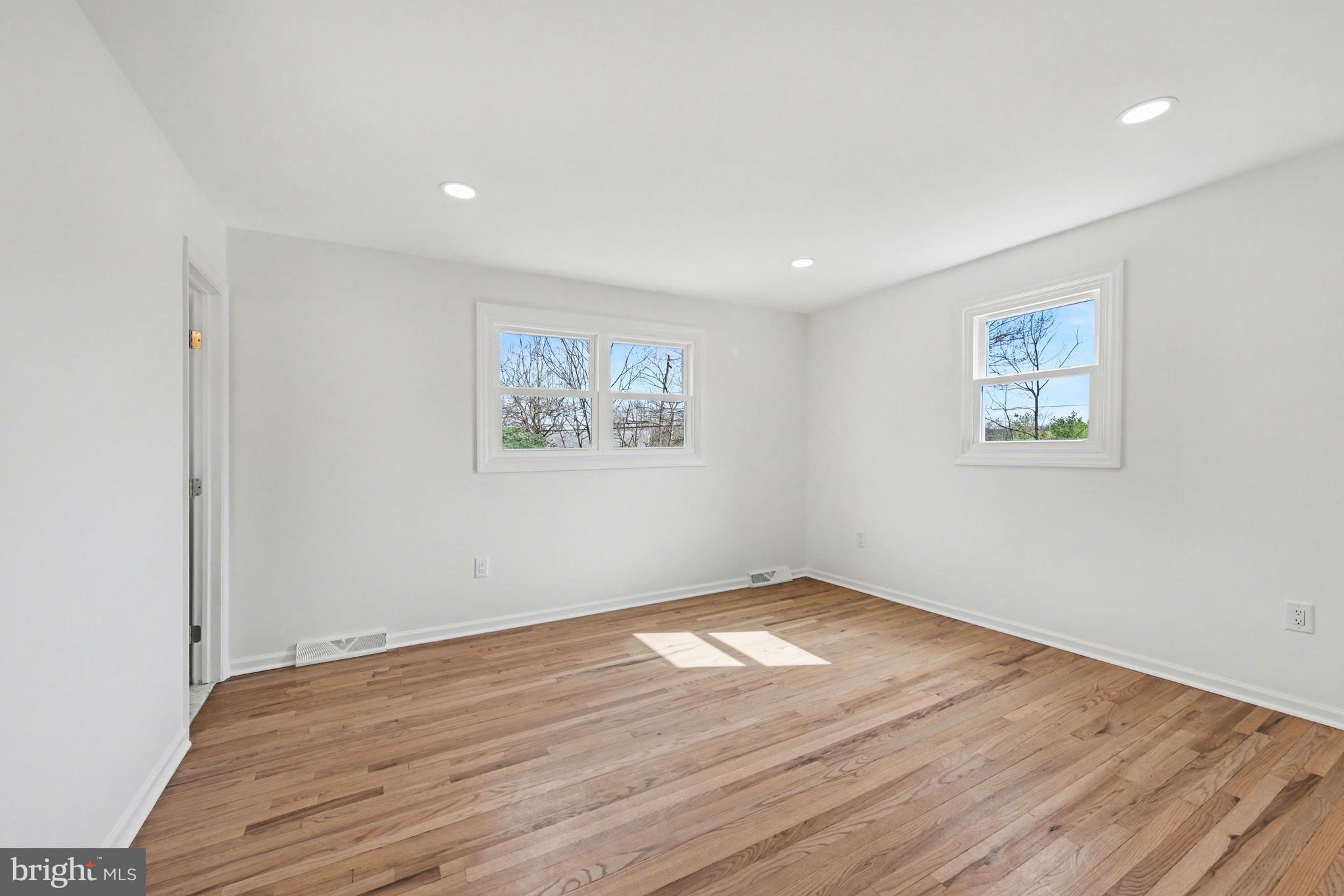 HUNTER VILLA - Residential