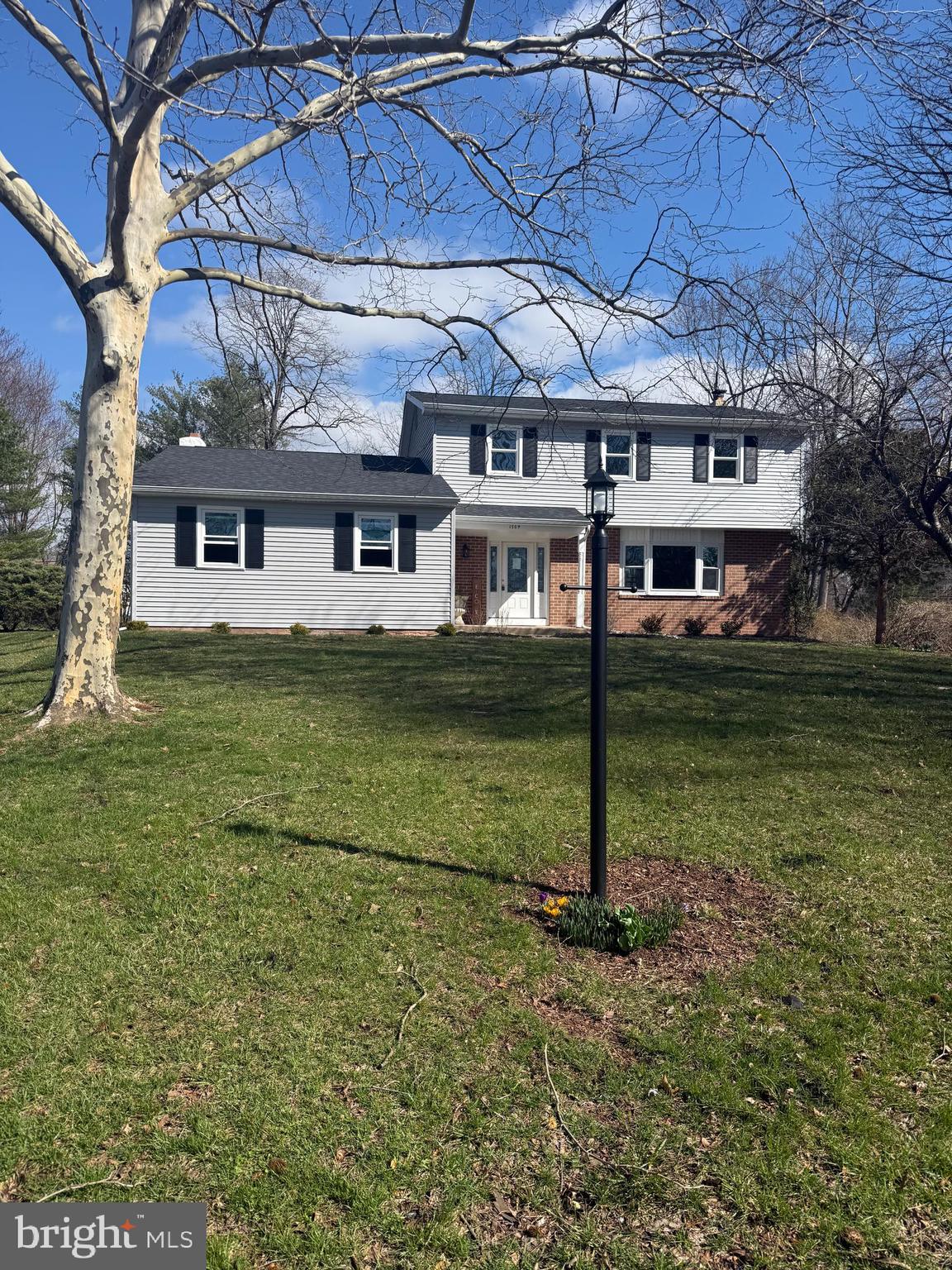 1509 SAINT ANDREWS WAY