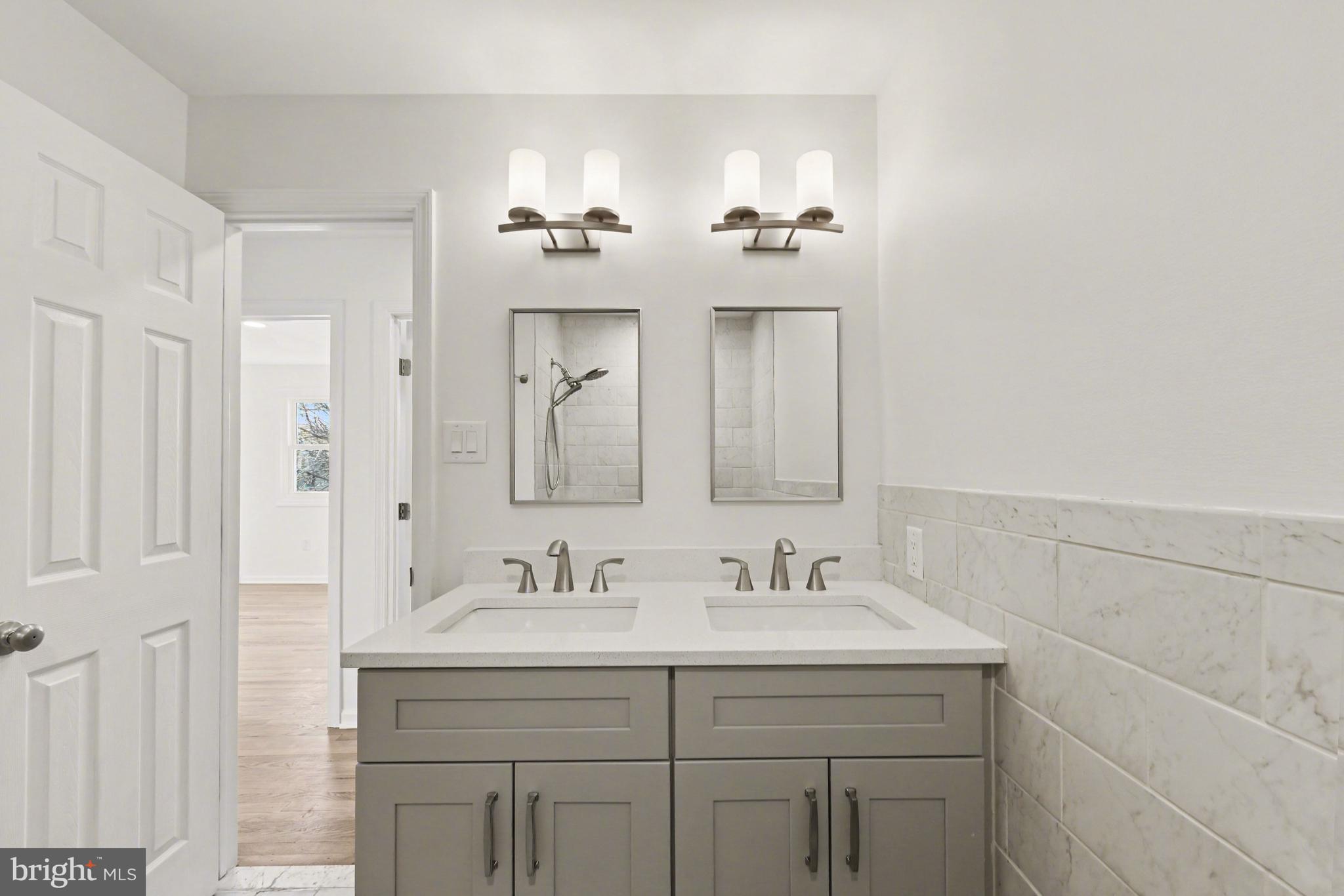 HUNTER VILLA - Residential