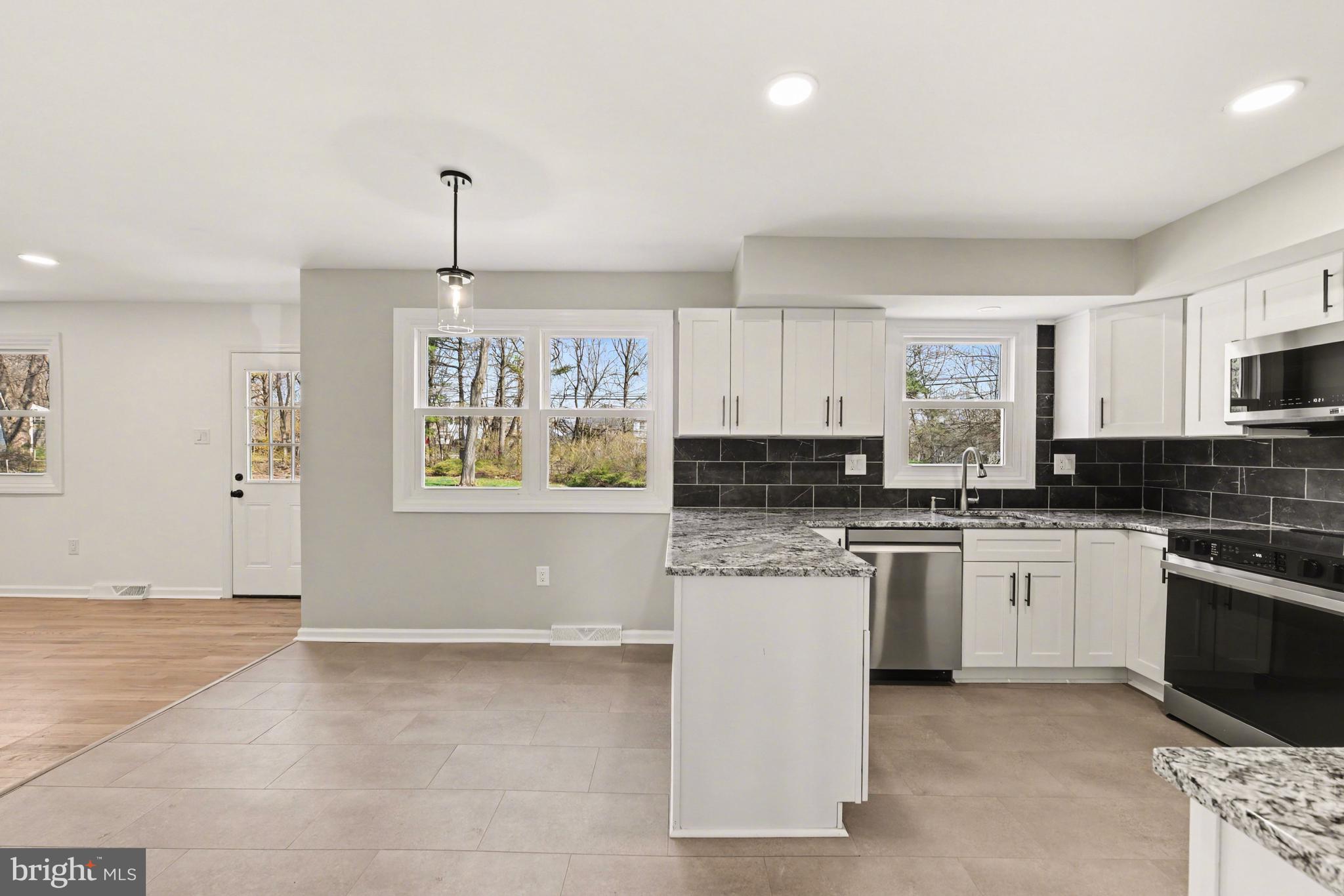 HUNTER VILLA - Residential