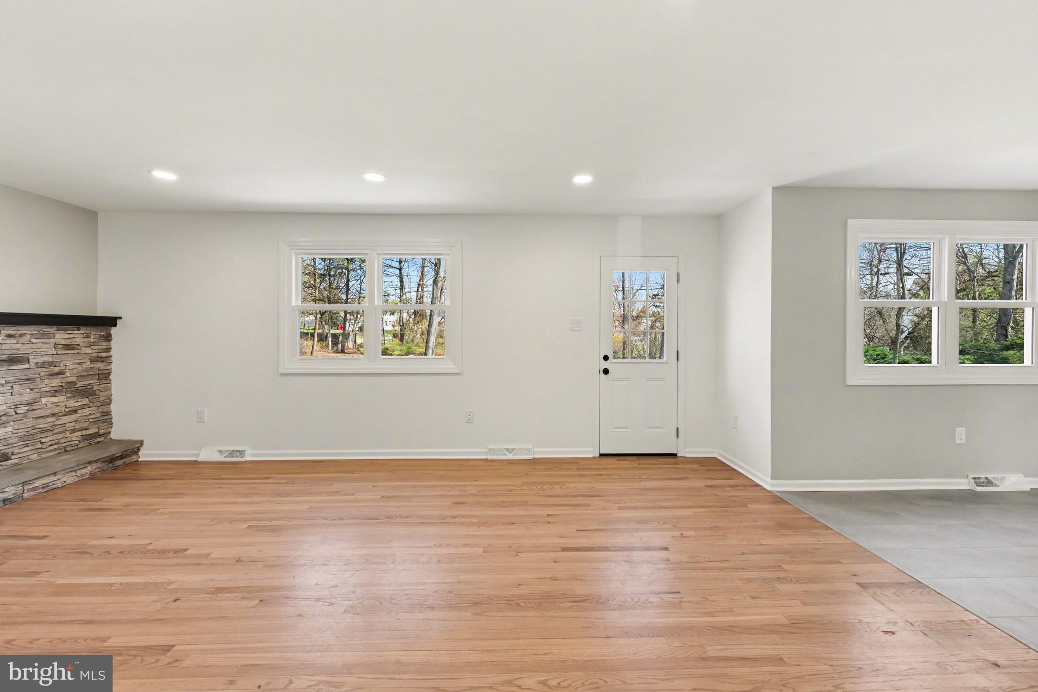 HUNTER VILLA - Residential