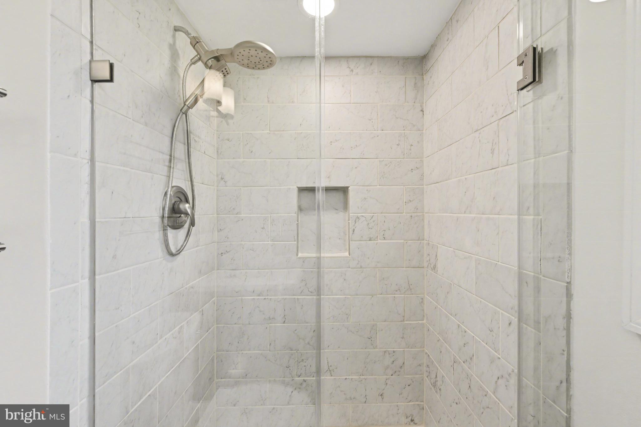 HUNTER VILLA - Residential