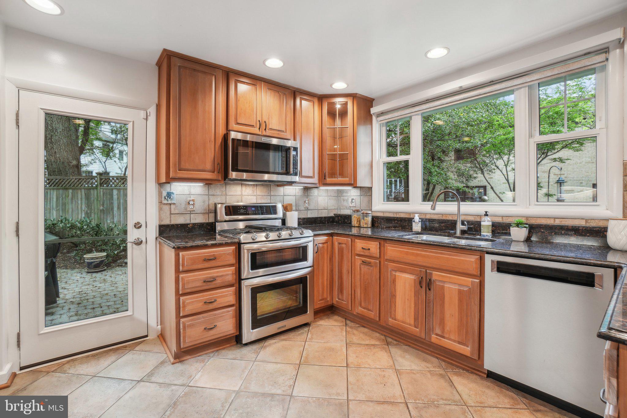 CLUB MANOR ESTATES - Residential