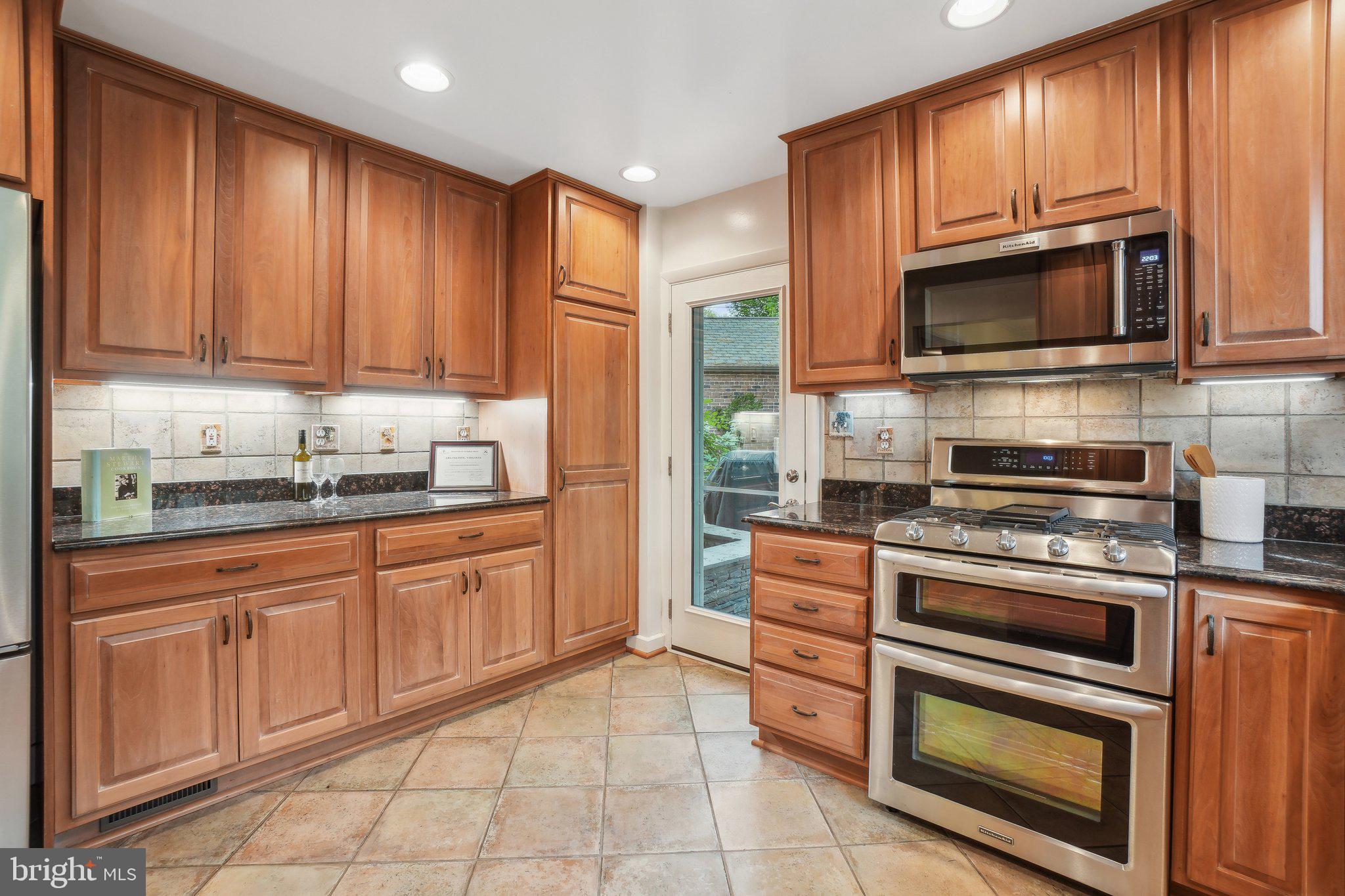 CLUB MANOR ESTATES - Residential