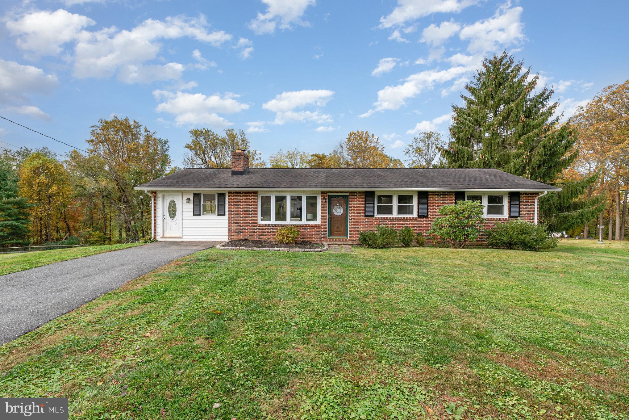 CHARLES MANOR - Residential