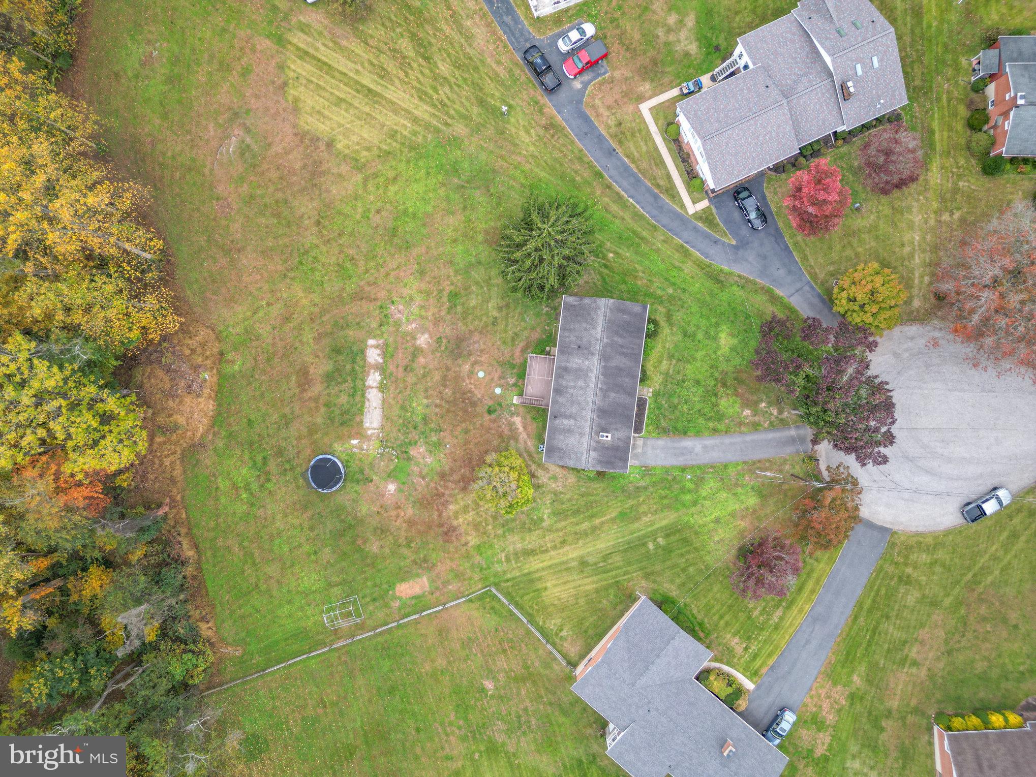 CHARLES MANOR - Residential