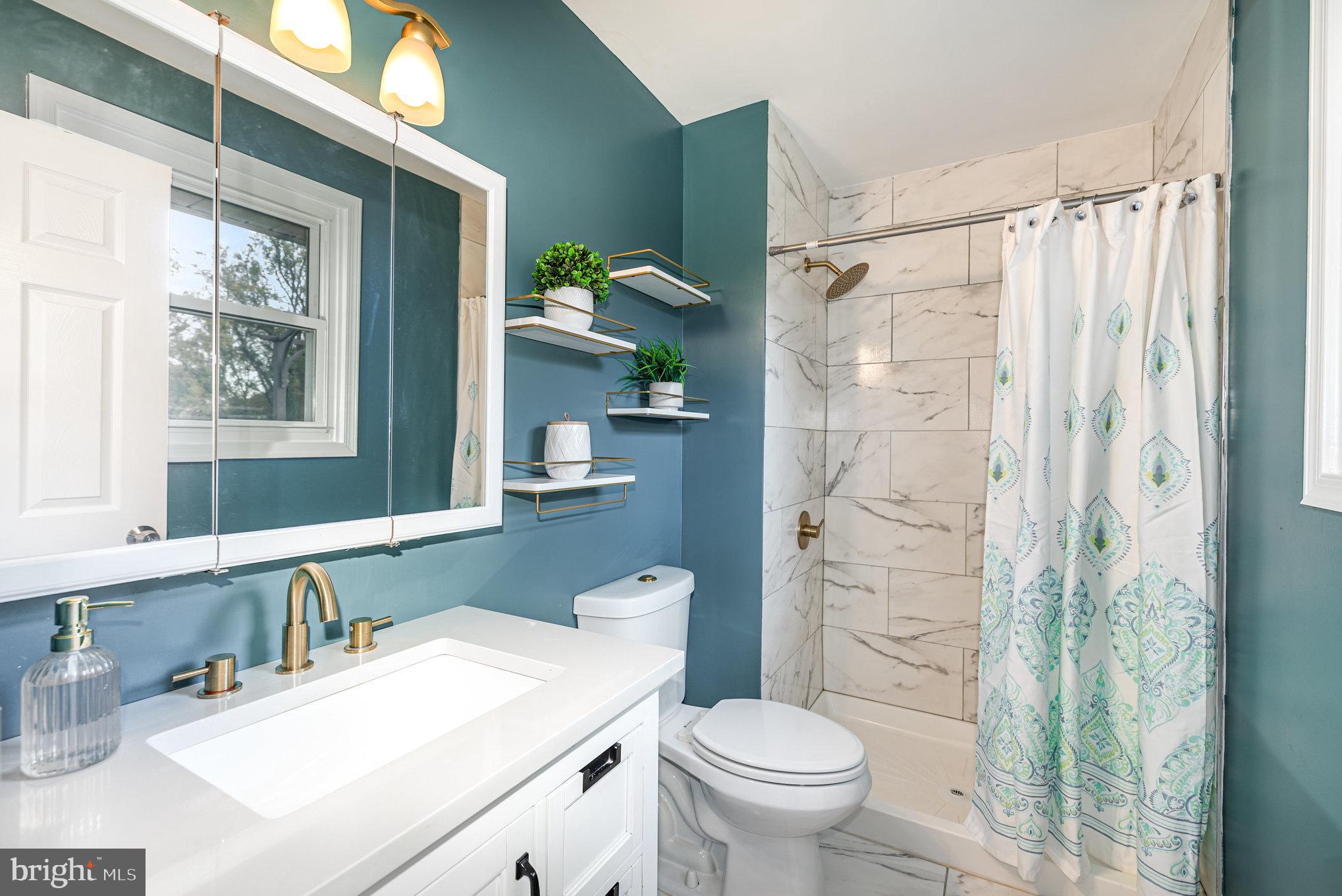 CHARLES MANOR - Residential