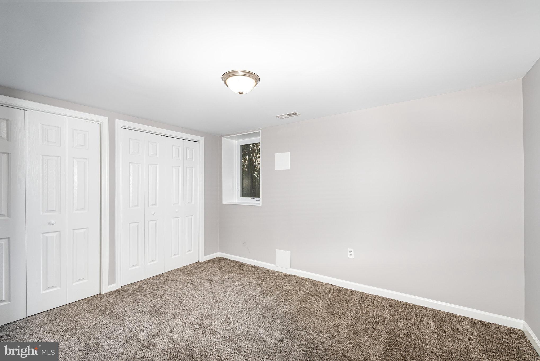 CHARLES MANOR - Residential