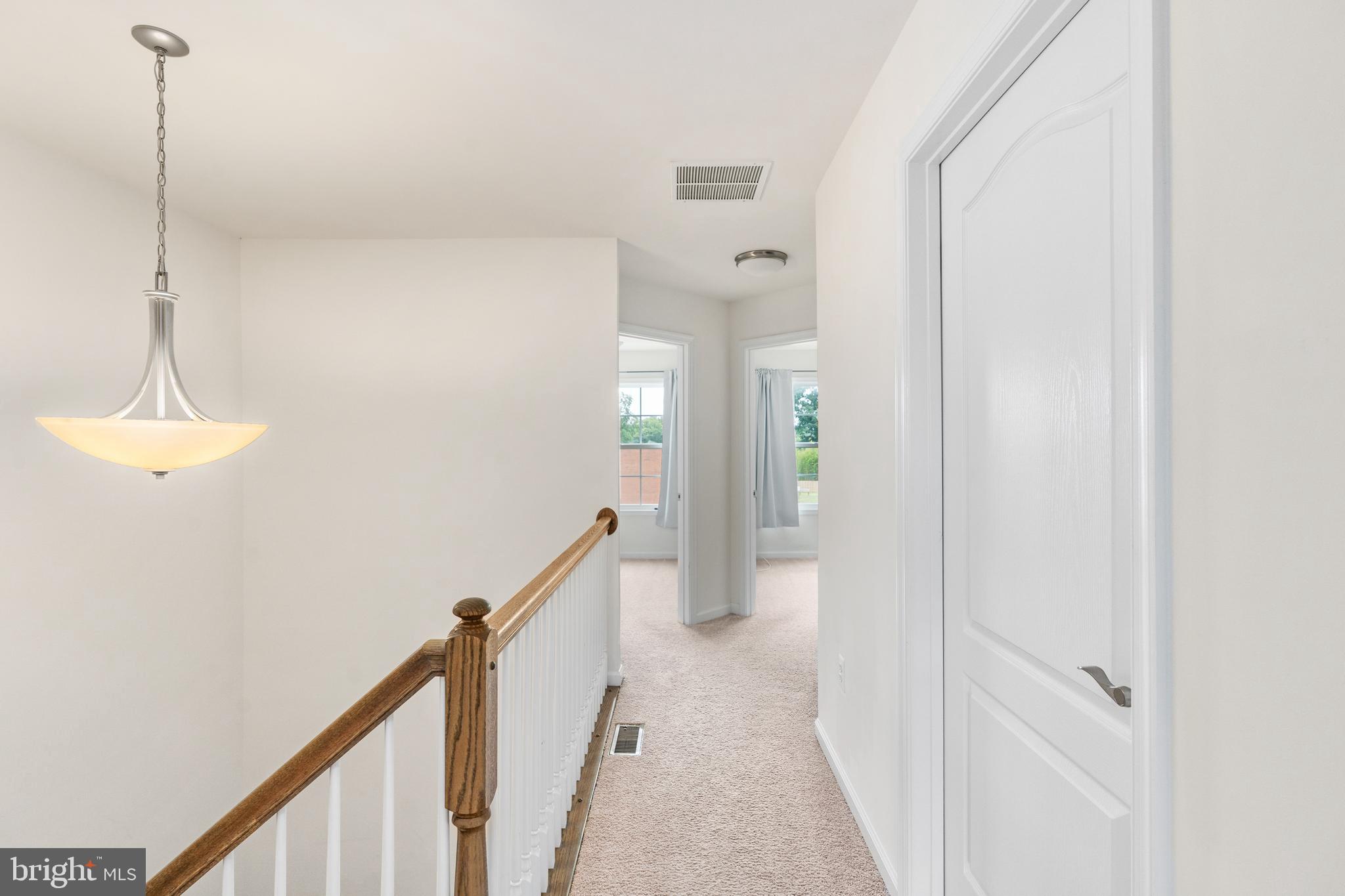 ROSELAND TOWNHOMES - Residential Lease