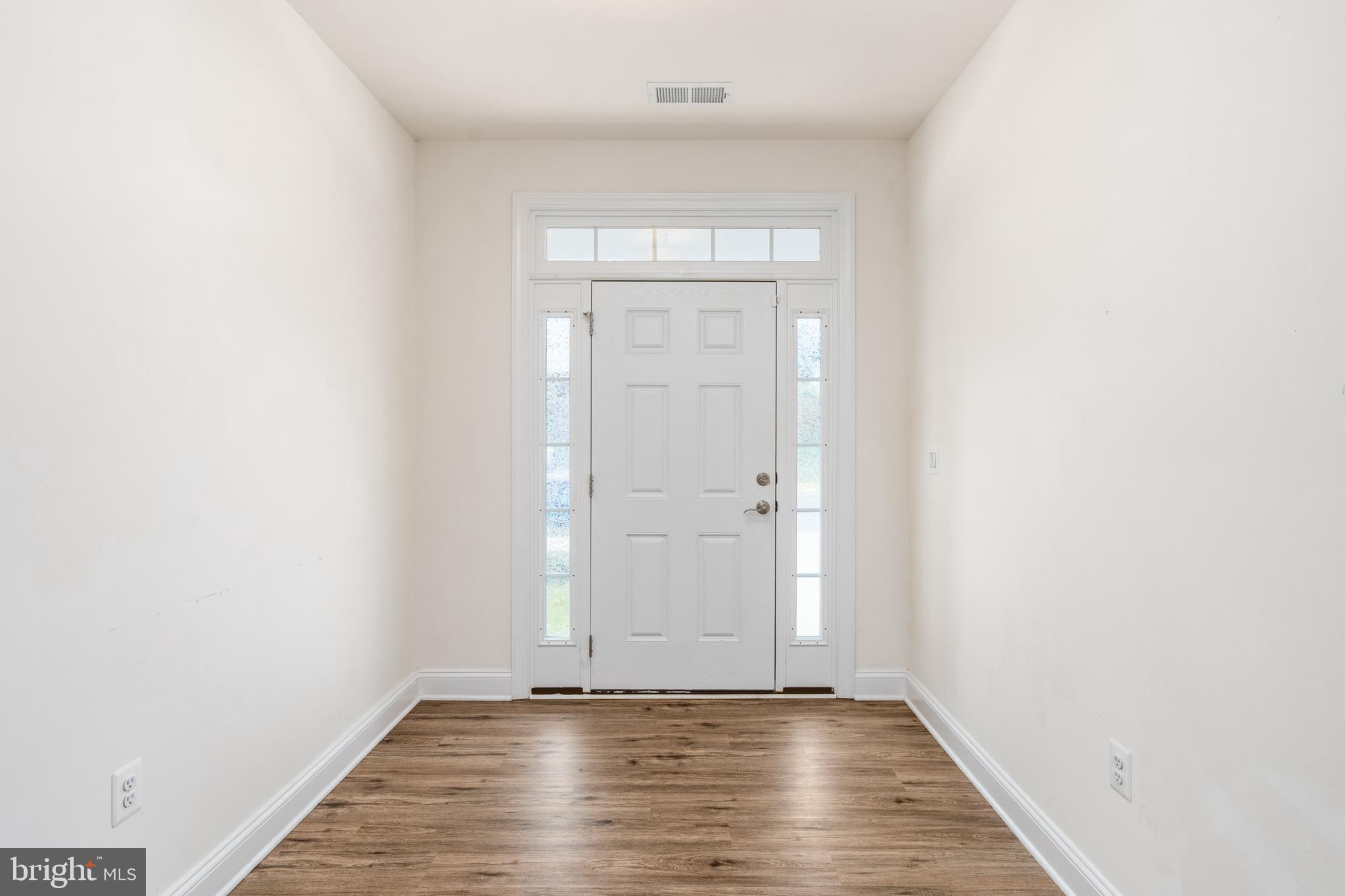 ROSELAND TOWNHOMES - Residential Lease