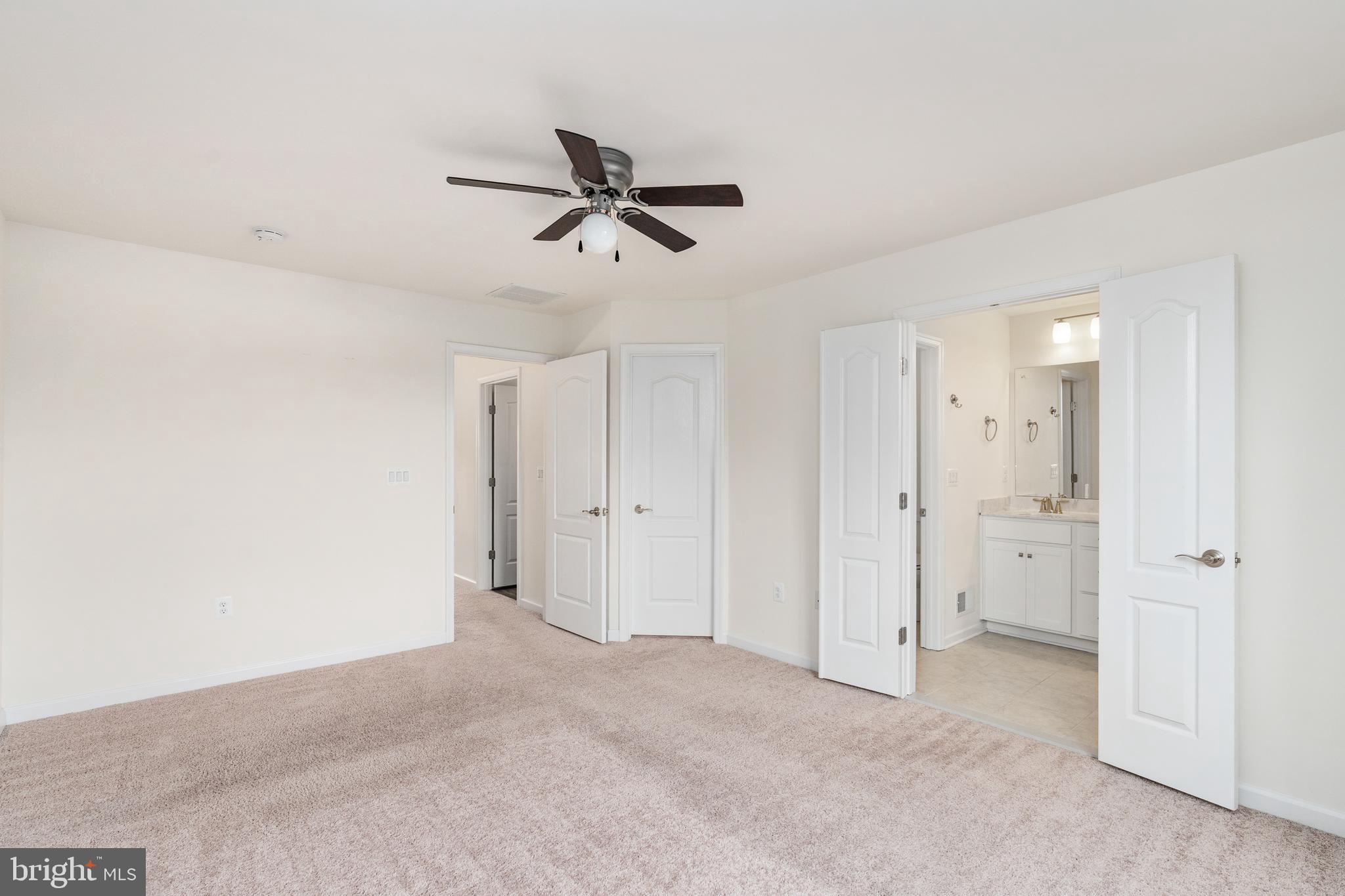 ROSELAND TOWNHOMES - Residential Lease