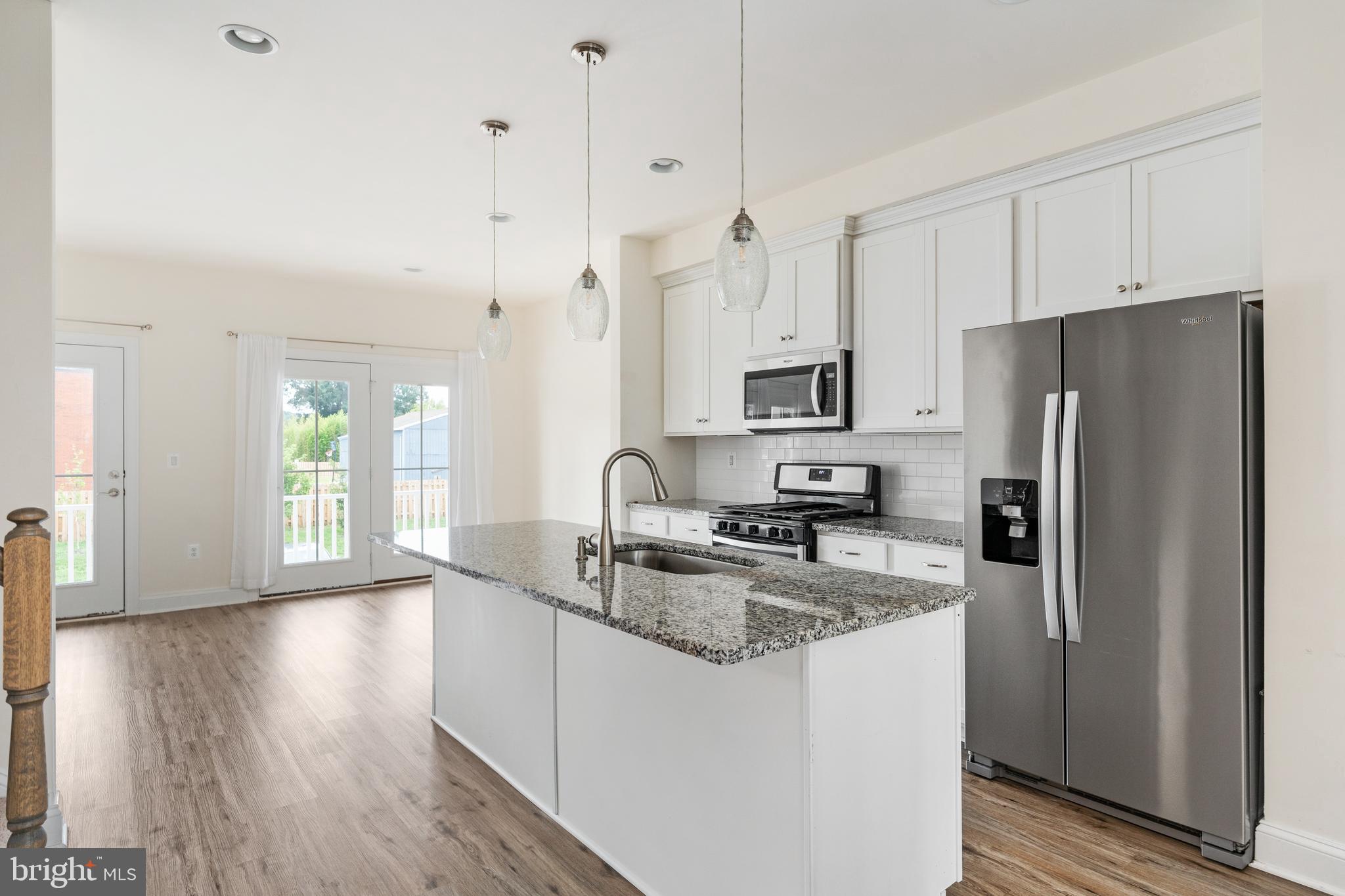 ROSELAND TOWNHOMES - Residential Lease