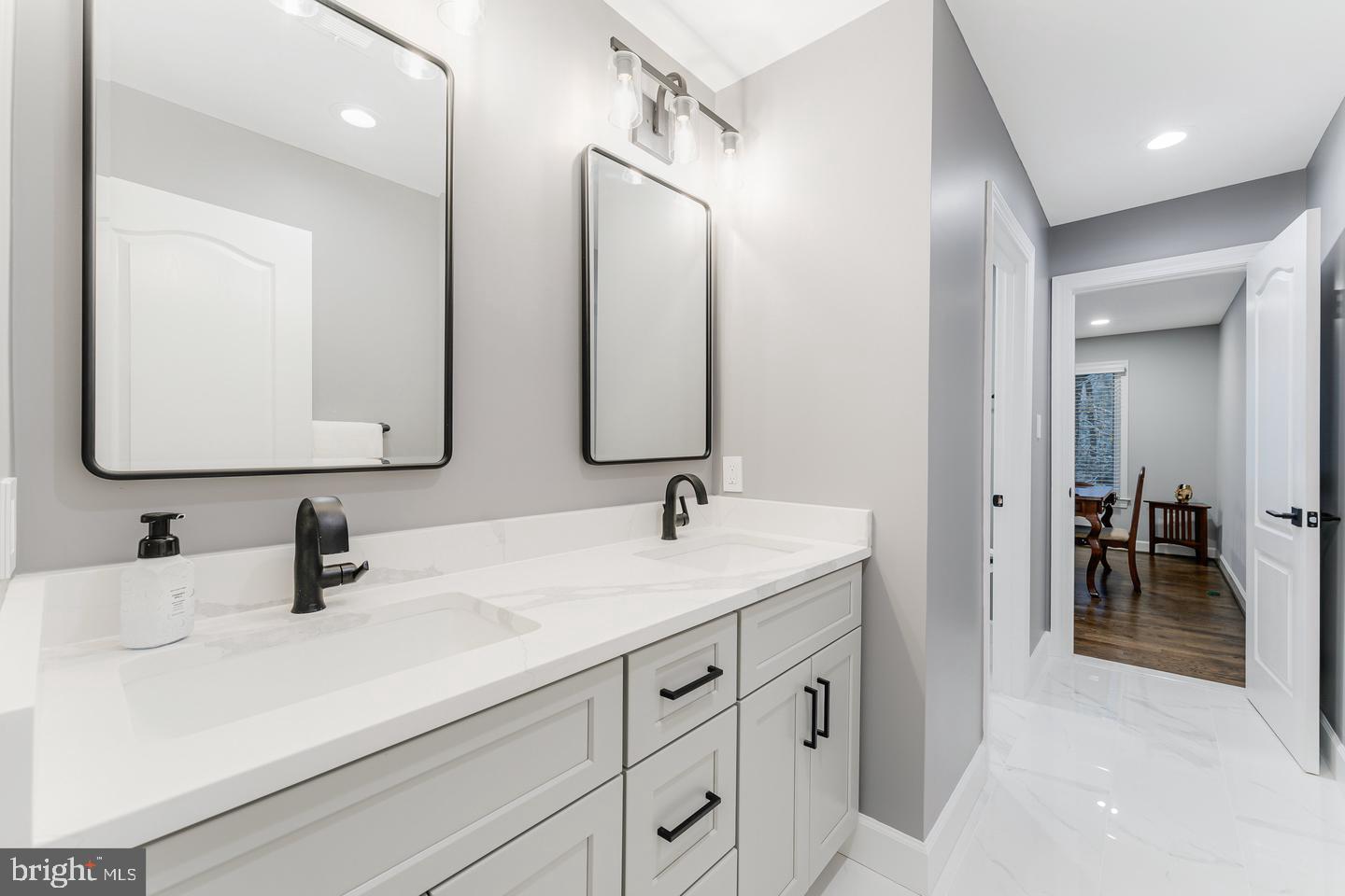 THE RESERVE - Residential