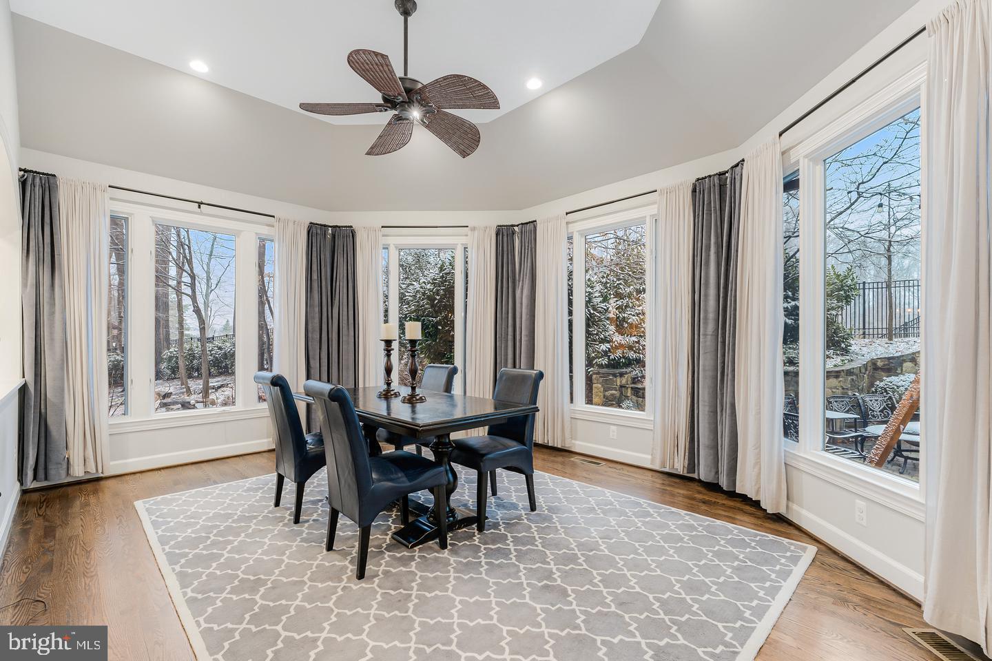 THE RESERVE - Residential