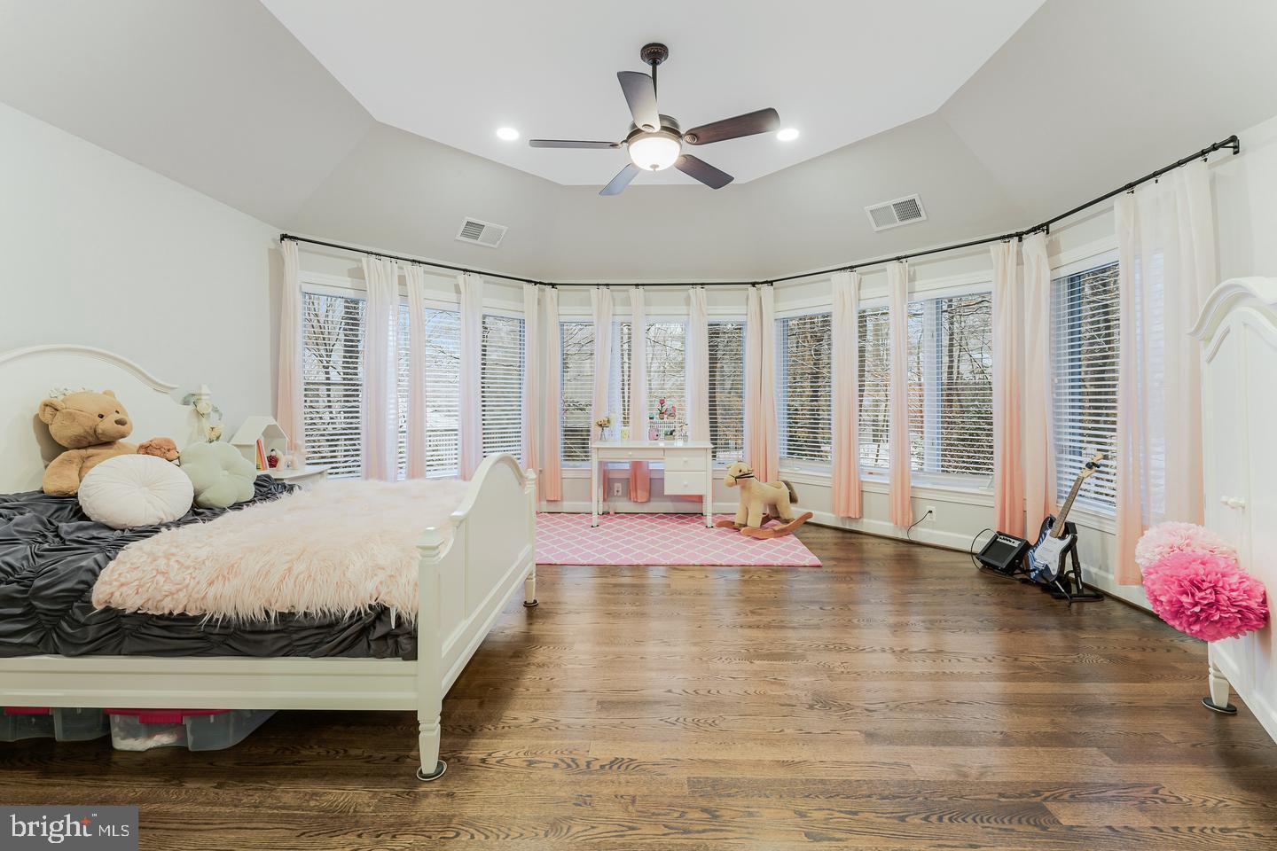 THE RESERVE - Residential