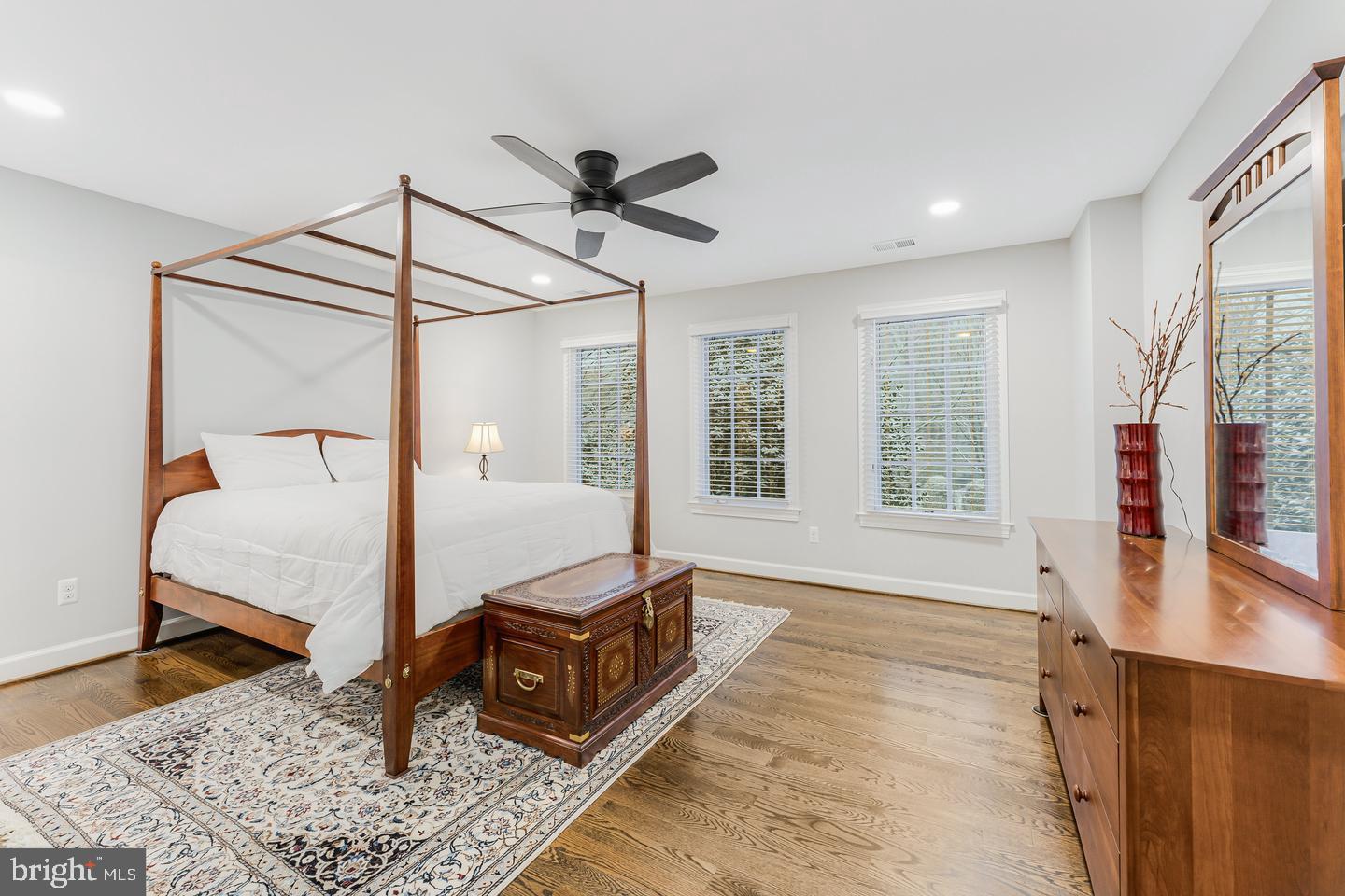 THE RESERVE - Residential