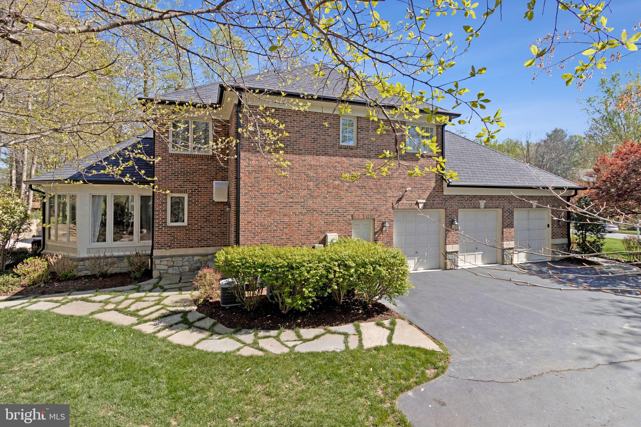 THE RESERVE - Residential