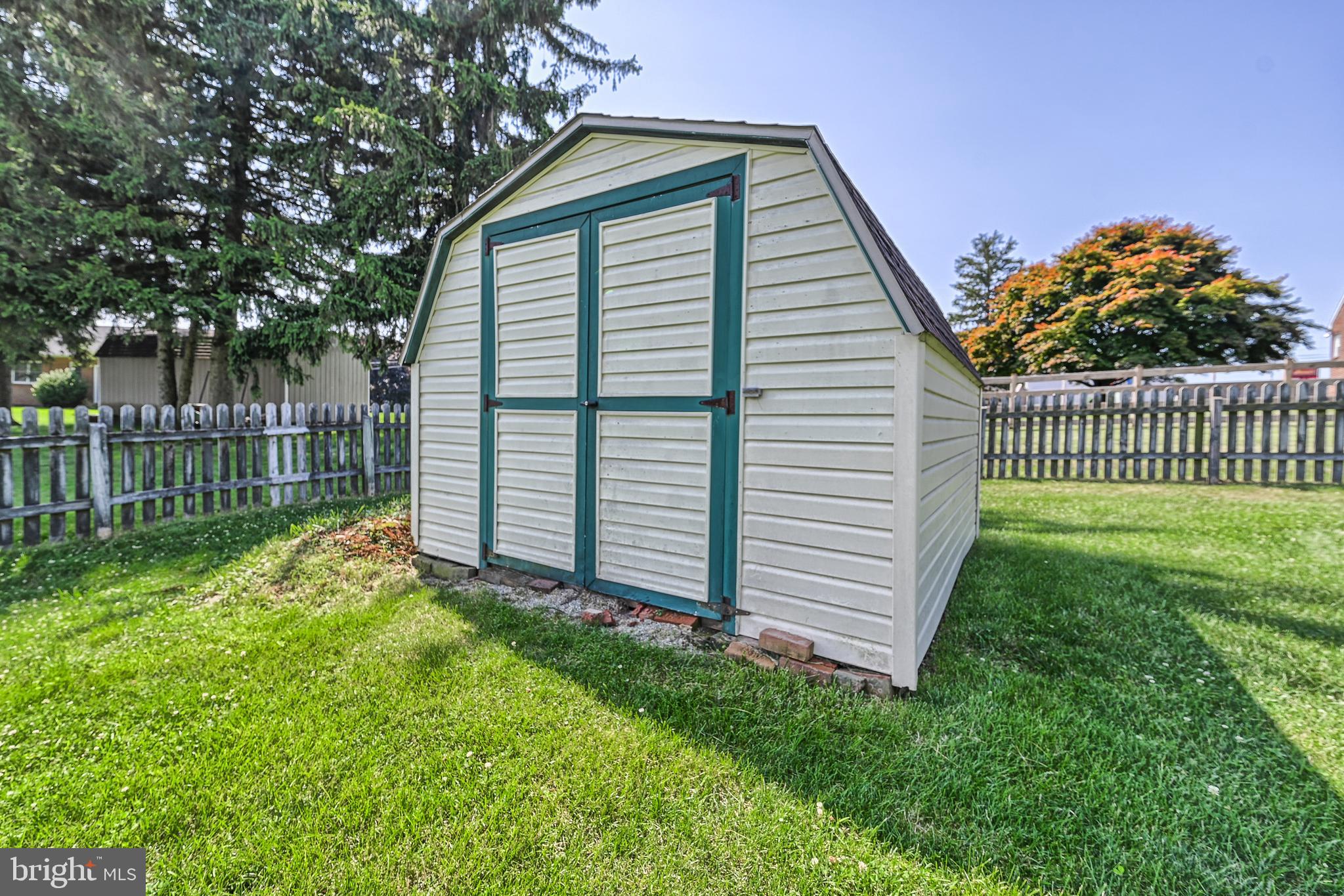 BROOKVIEW MEADOWS - Residential