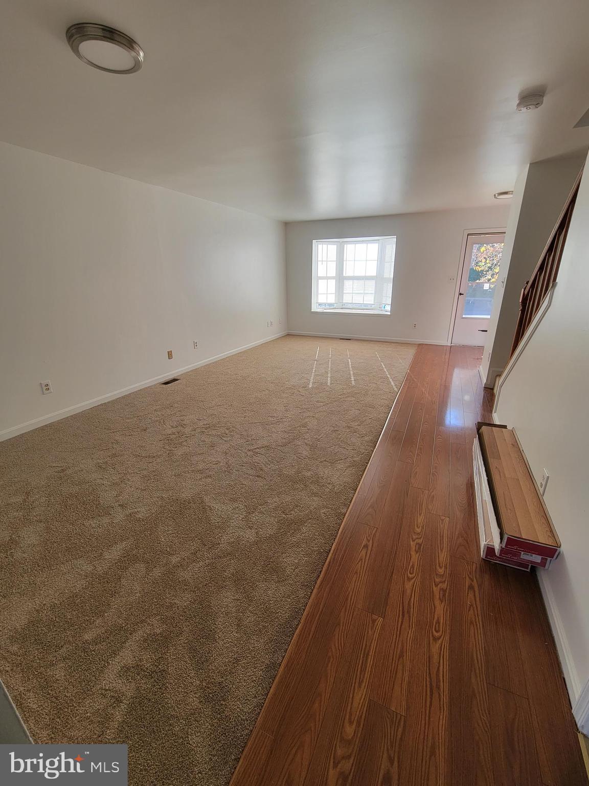 STONELEIGH SQUARE - Residential Lease